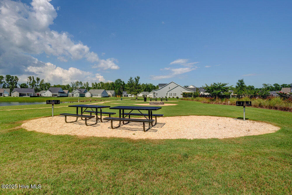 367 Hanover Lakes Drive