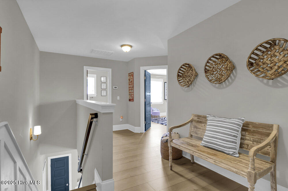 367 Hanover Lakes Drive