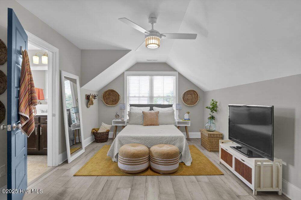 367 Hanover Lakes Drive