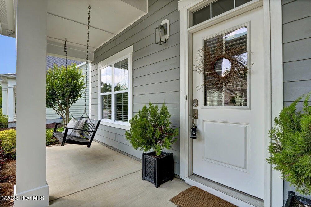 367 Hanover Lakes Drive