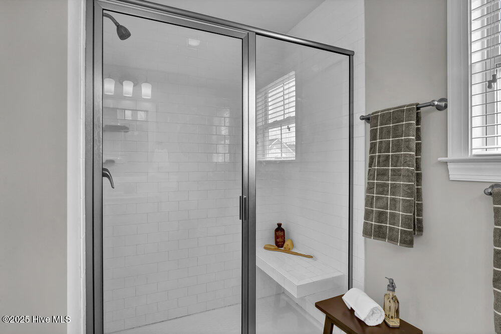 367 Hanover Lakes Drive