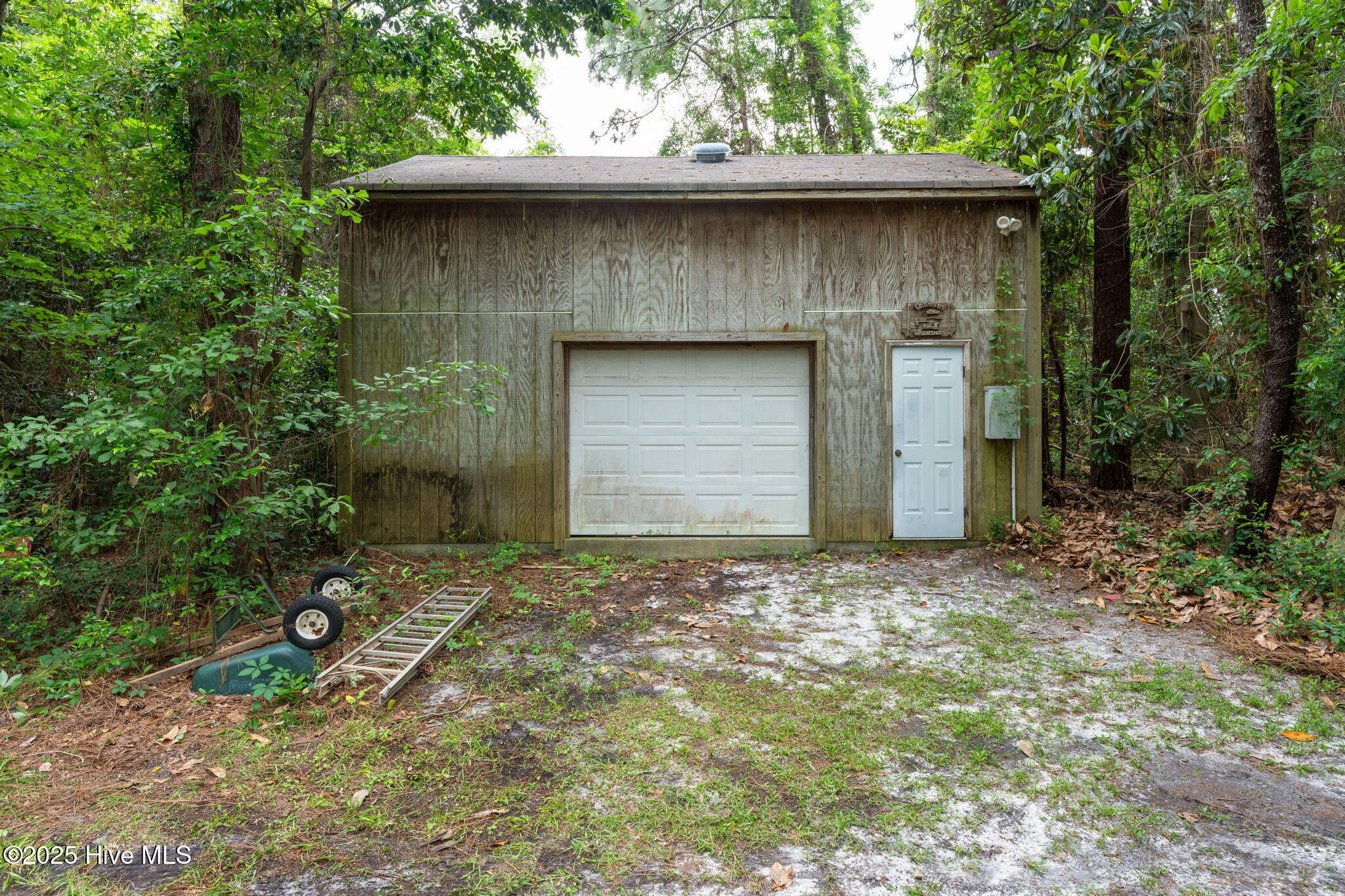 4 Pinewood Circle