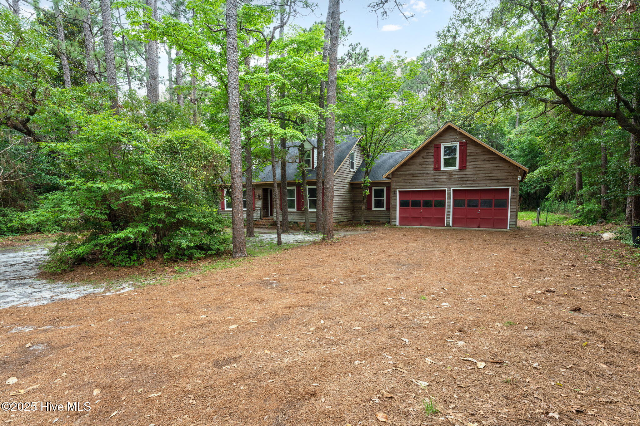 4 Pinewood Circle