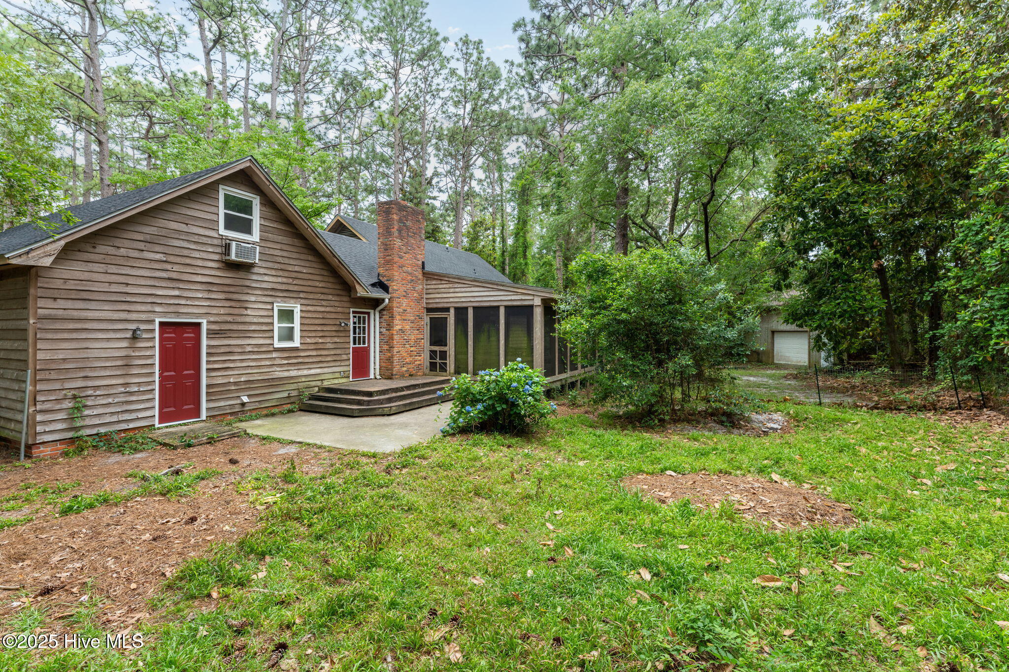 4 Pinewood Circle