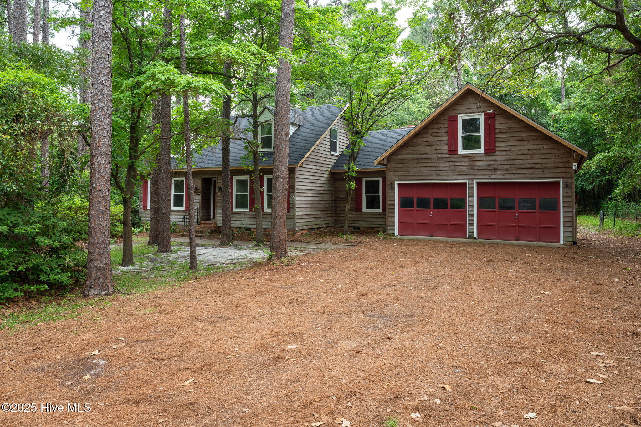 4 Pinewood Circle