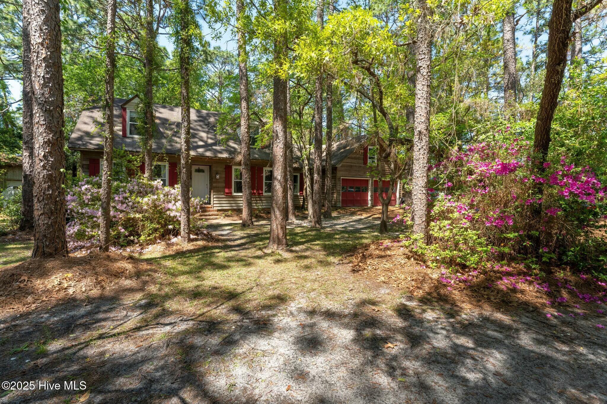 4 Pinewood Circle