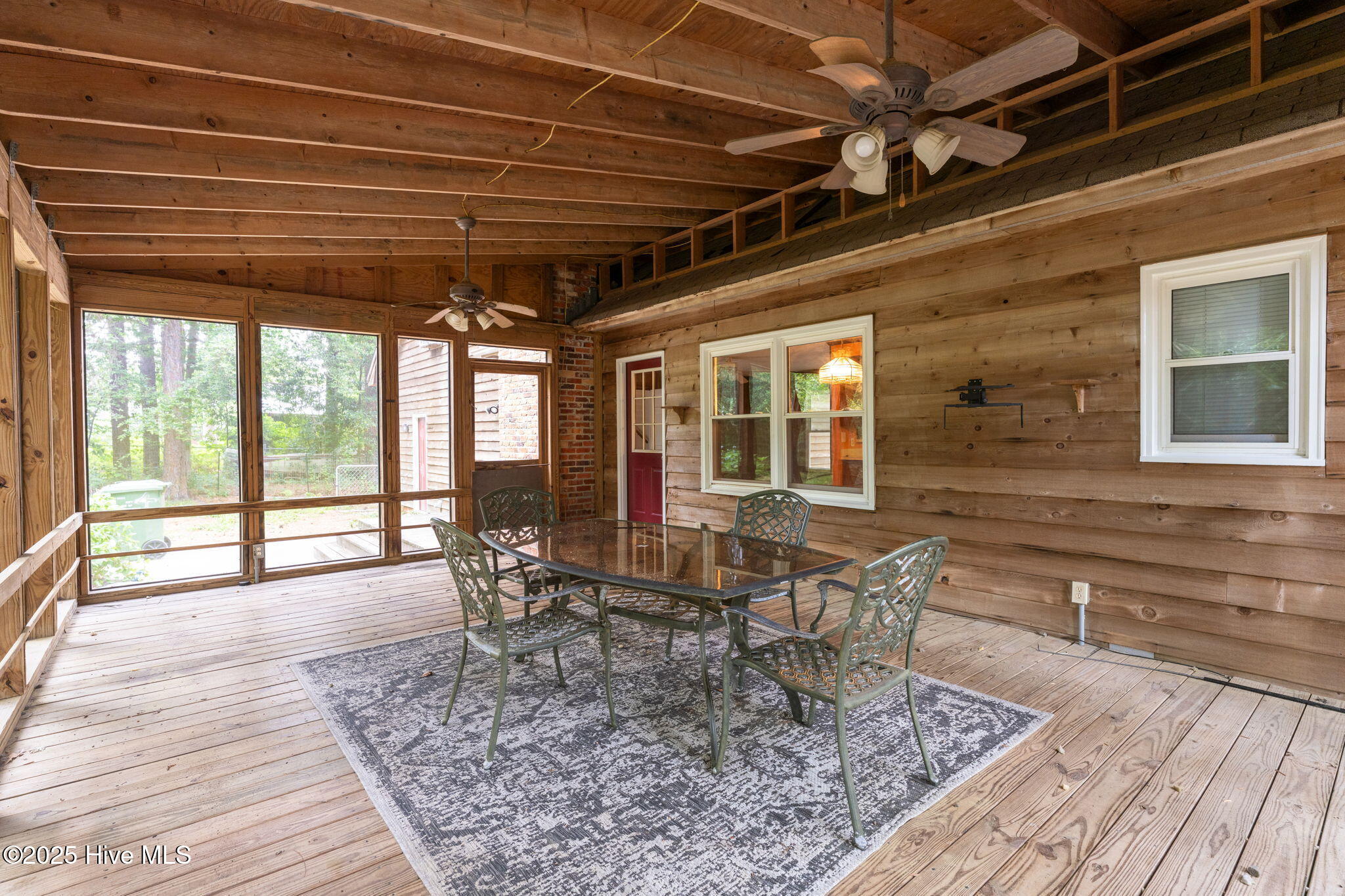 4 Pinewood Circle