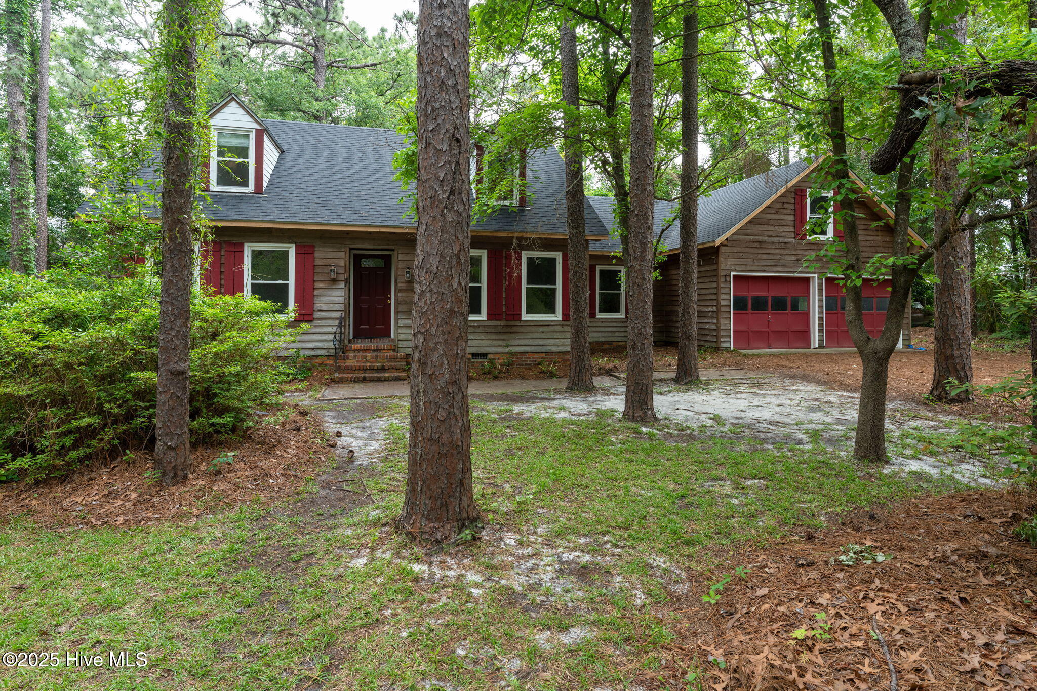 4 Pinewood Circle