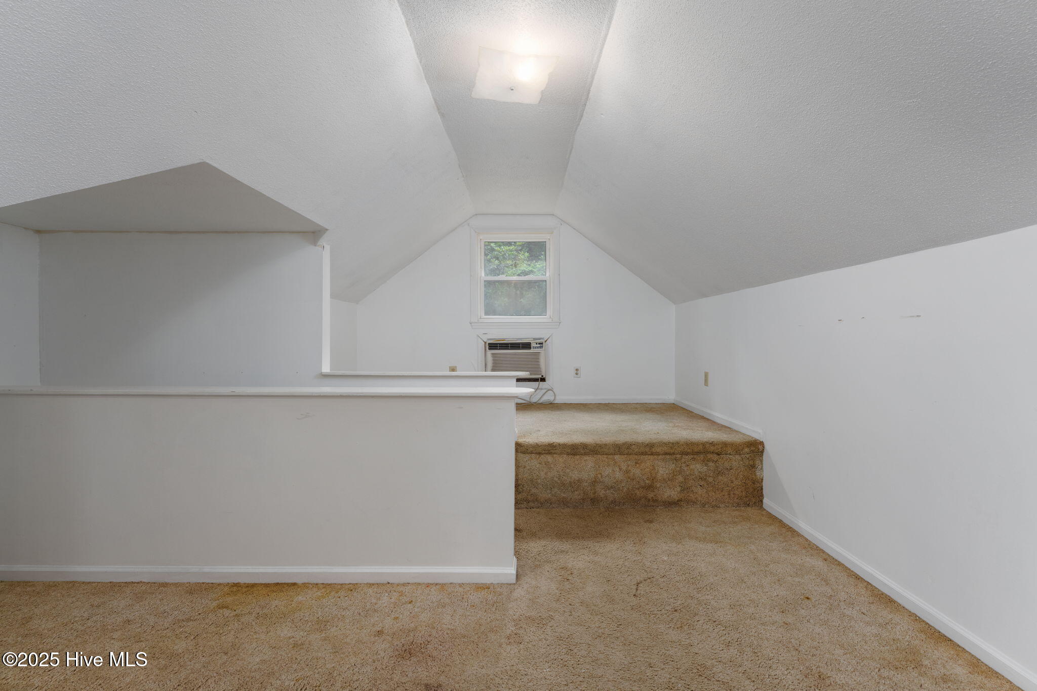 4 Pinewood Circle