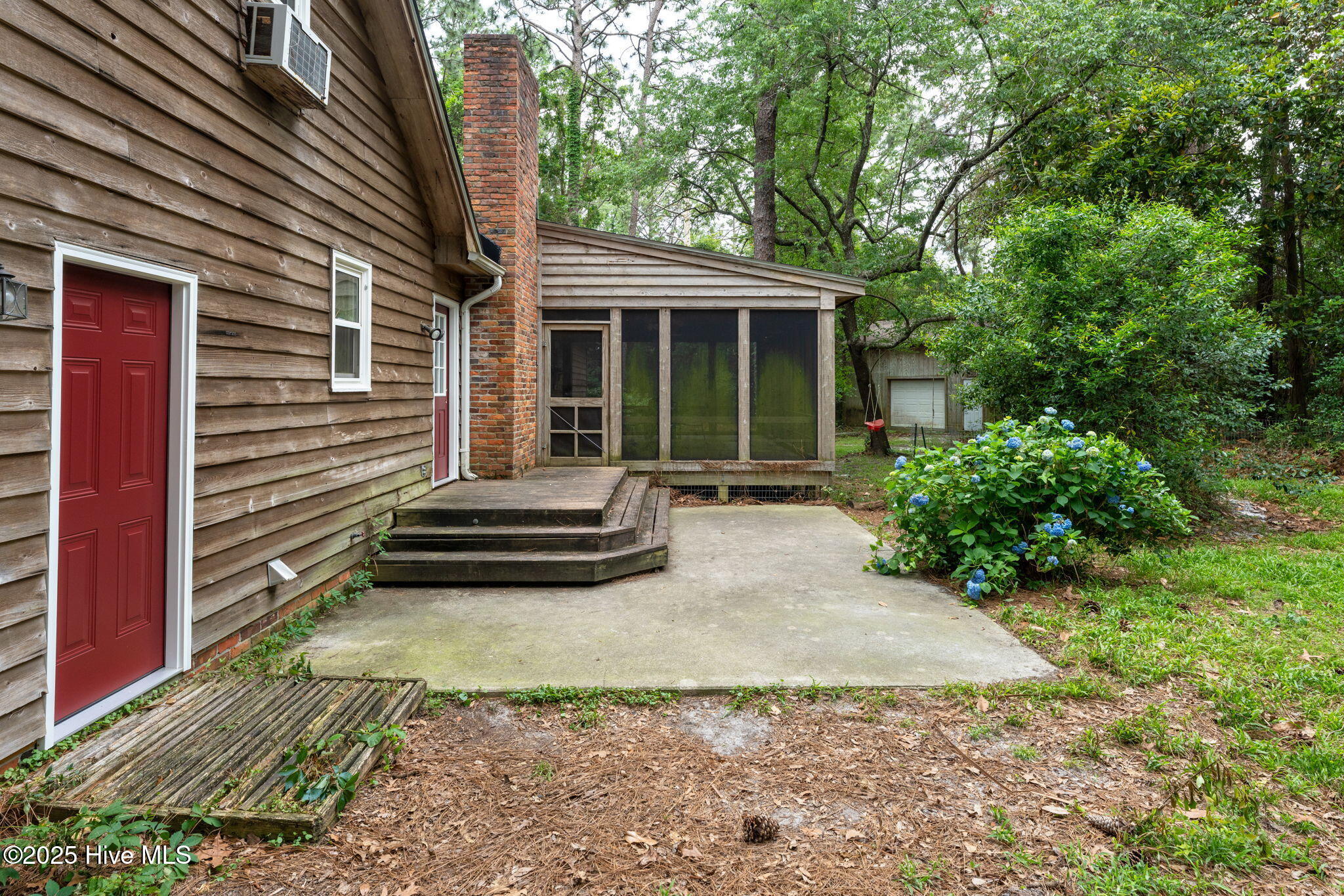 4 Pinewood Circle