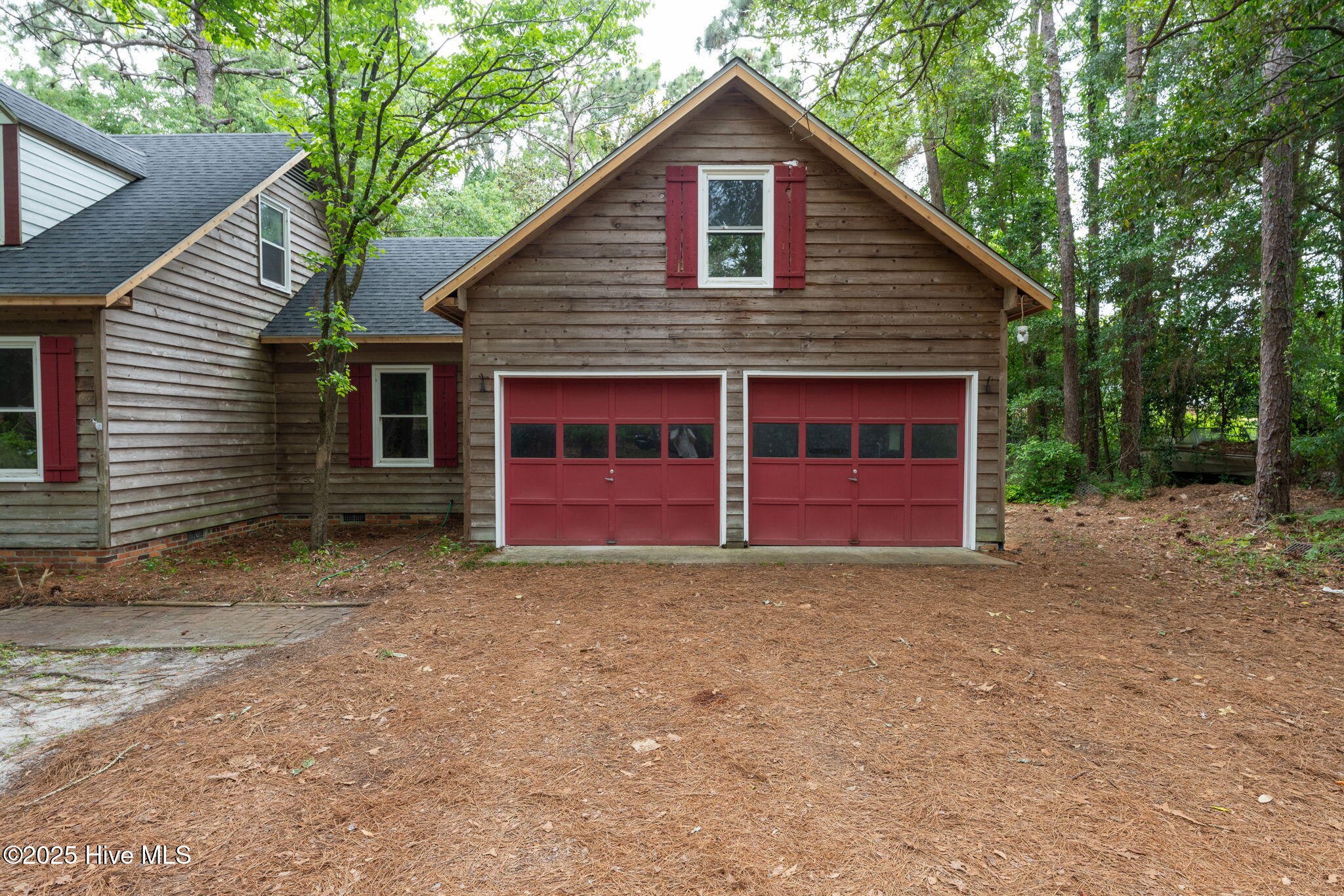 4 Pinewood Circle