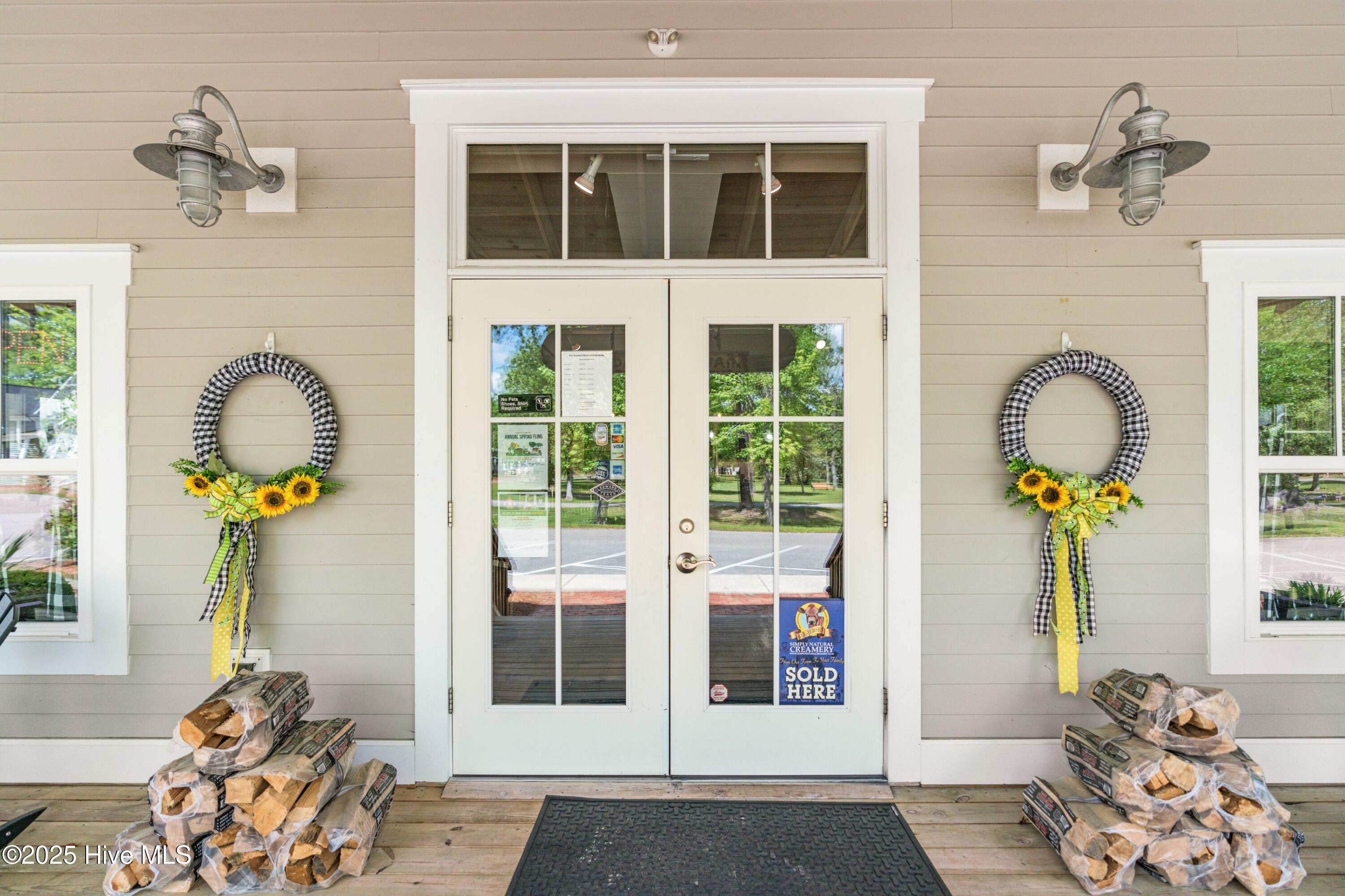 929 Chair Road