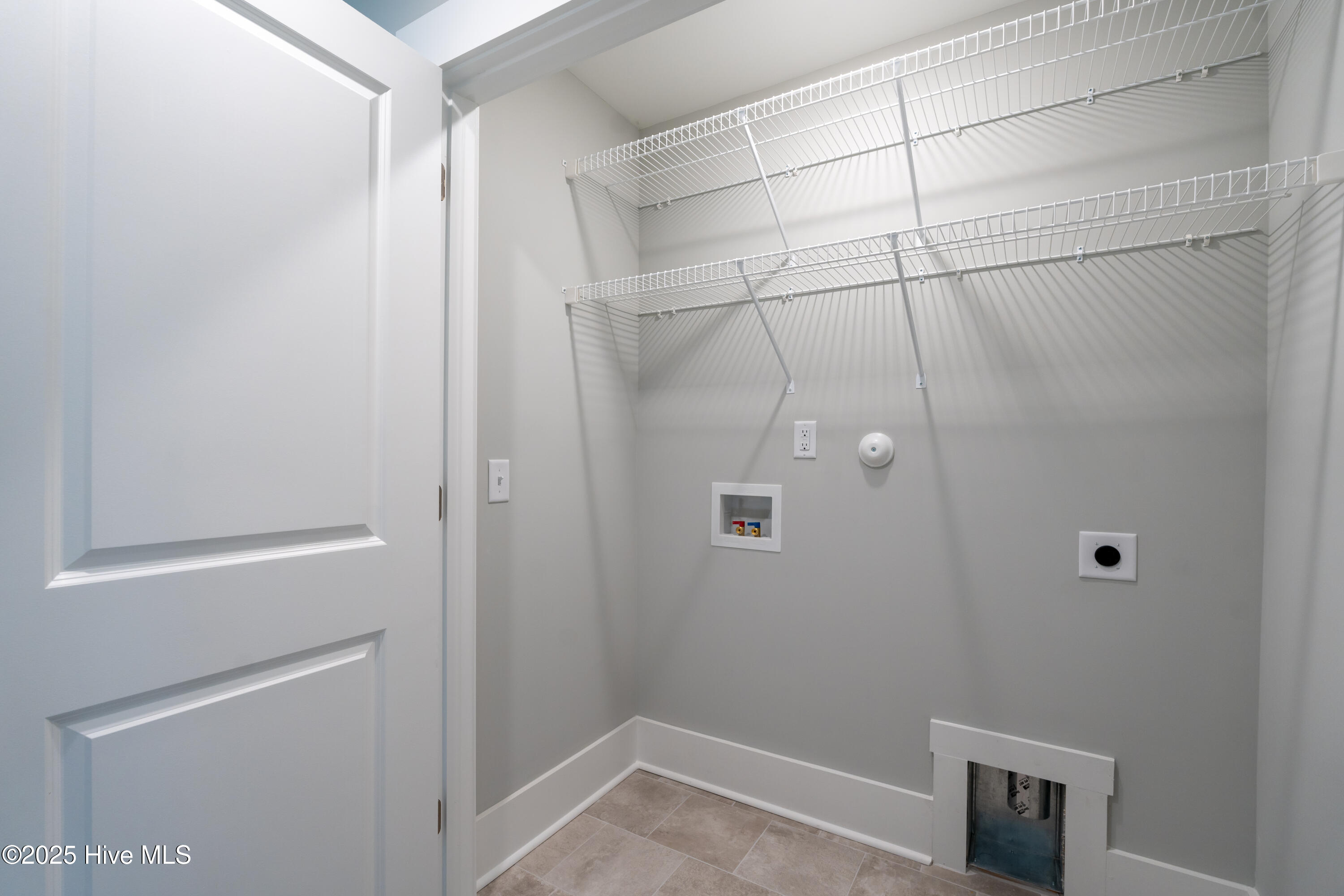 7439 Springwater Drive