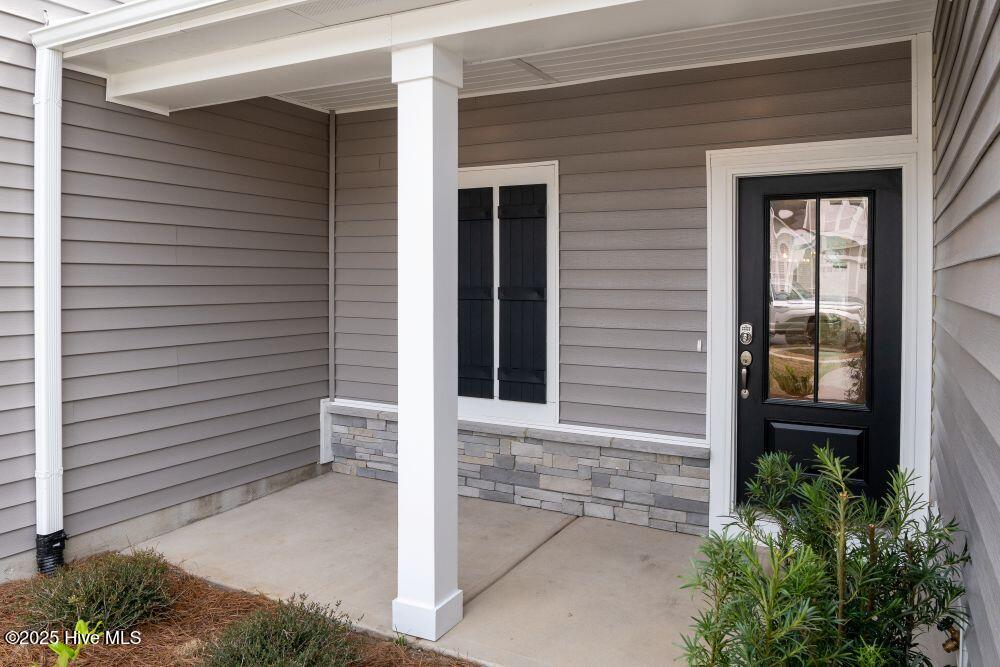 7439 Springwater Drive