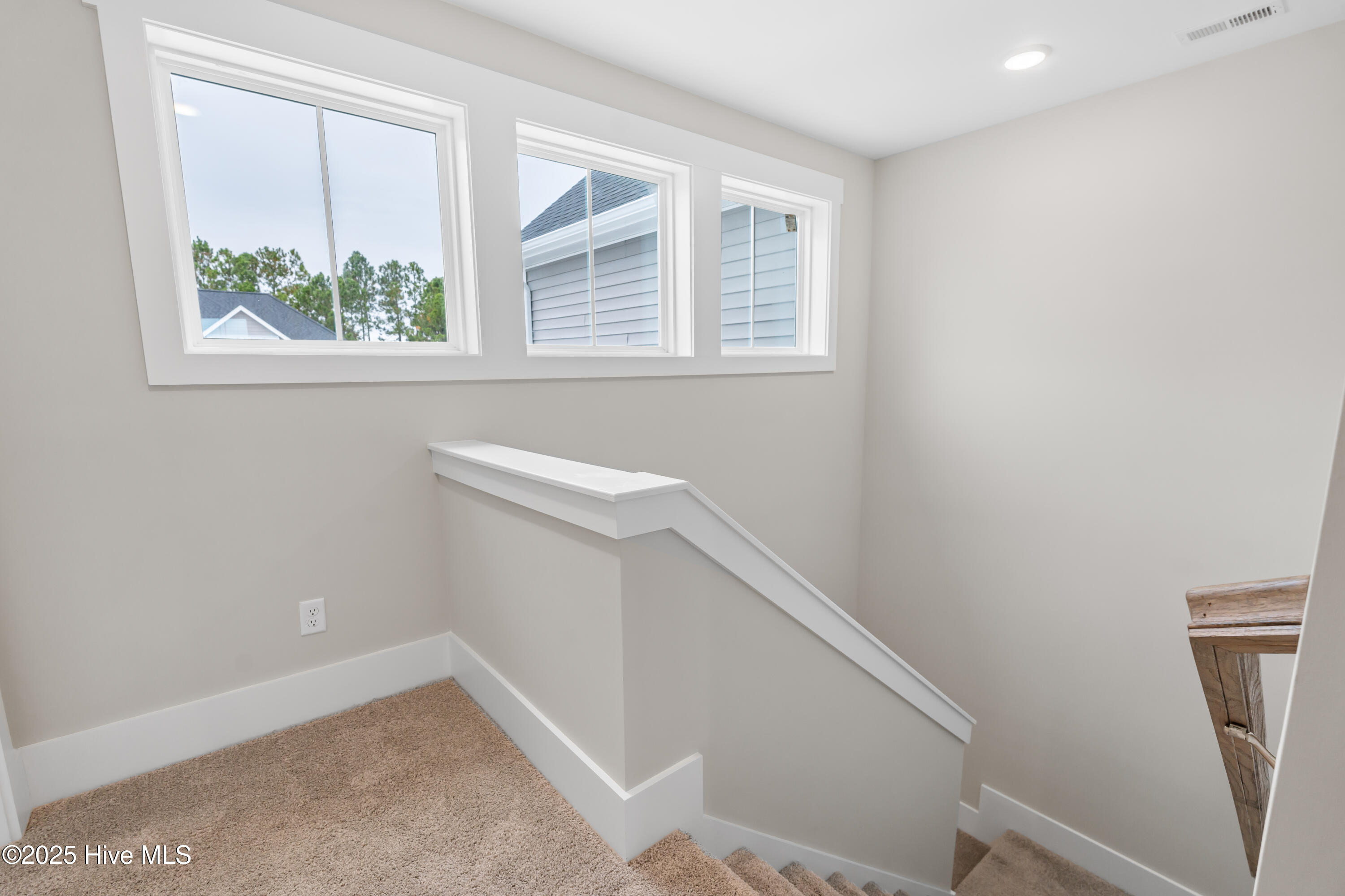 7439 Springwater Drive