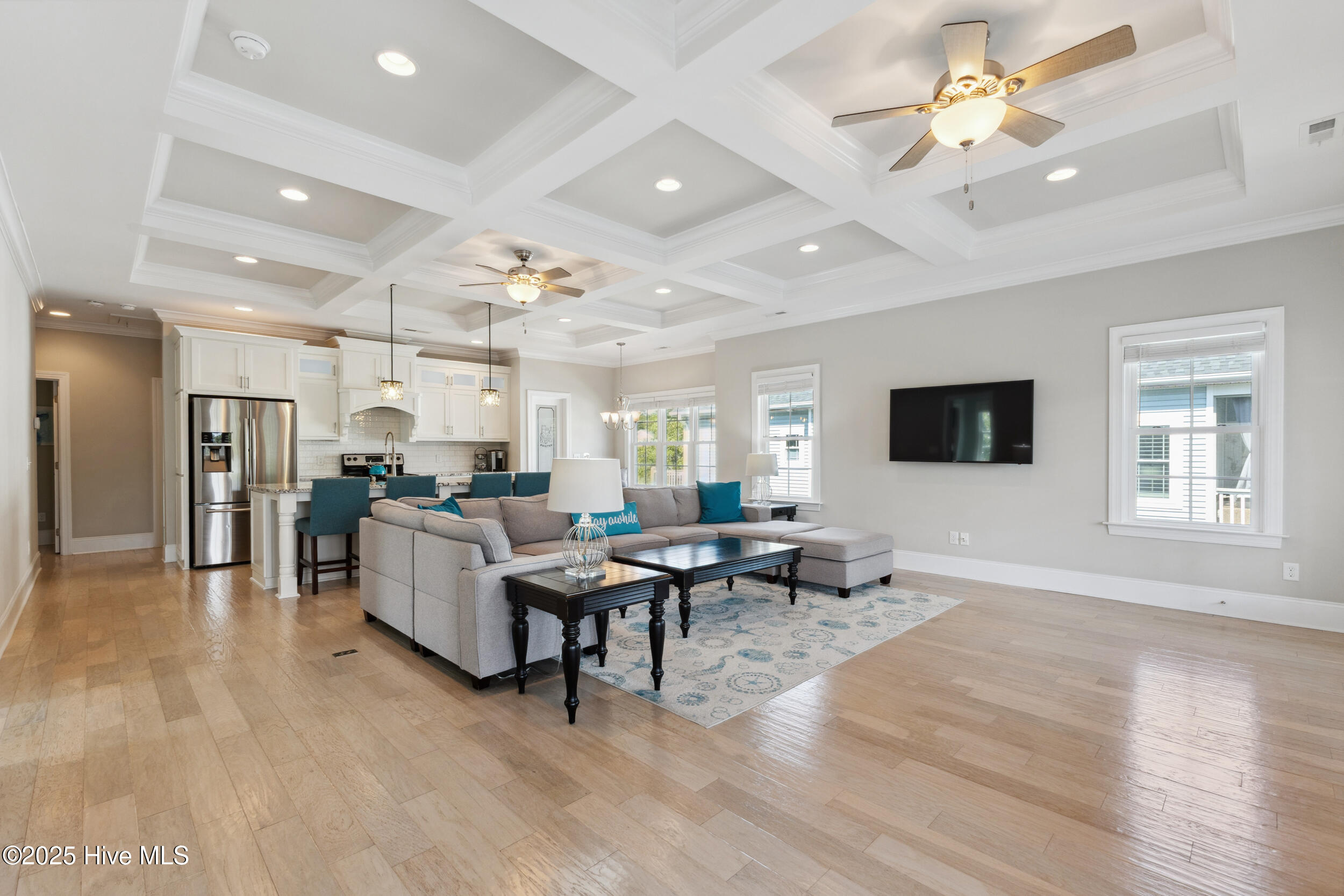 105 W Yacht Drive