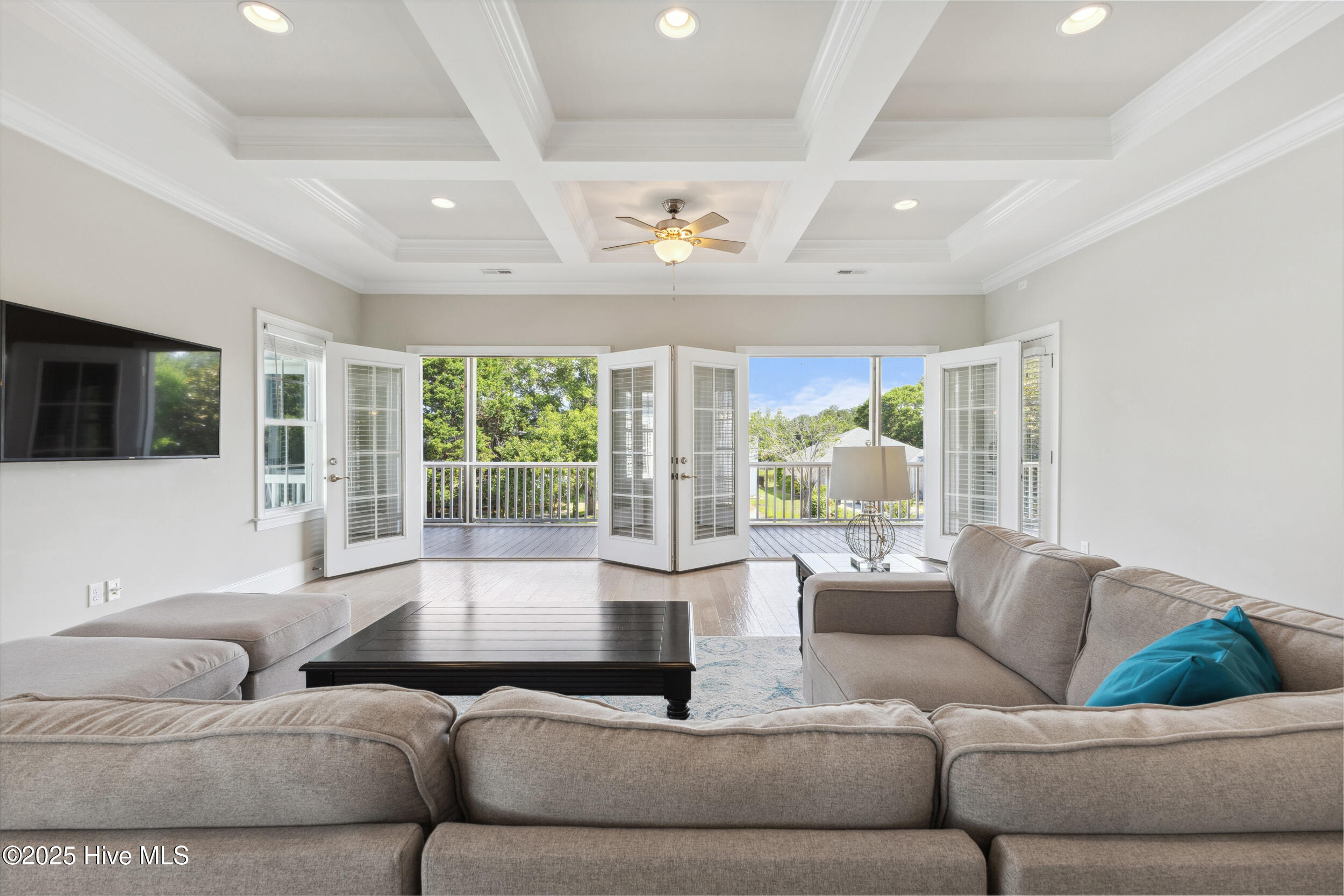 105 W Yacht Drive