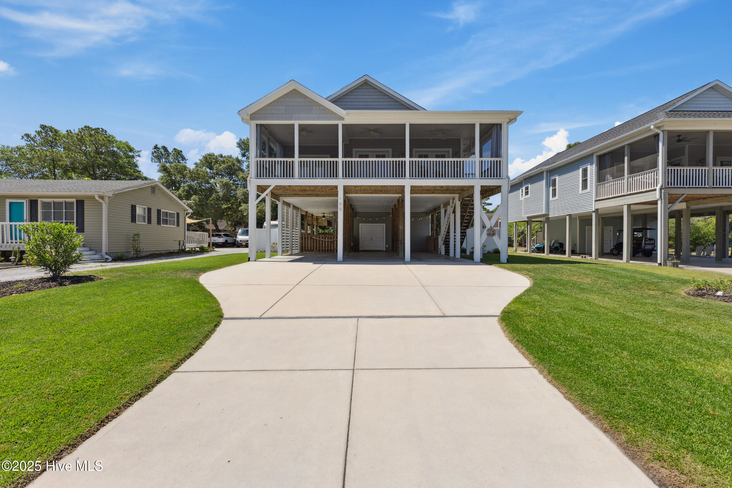 105 W Yacht Drive