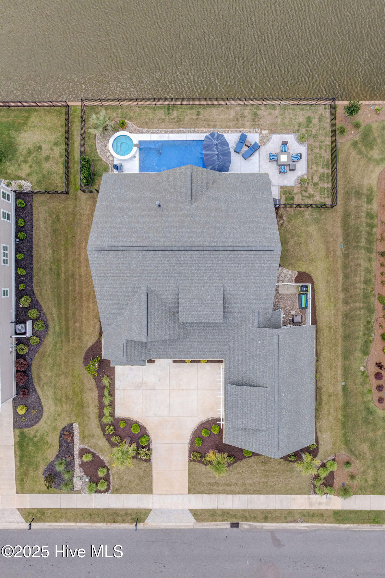 5139 Creswell Drive