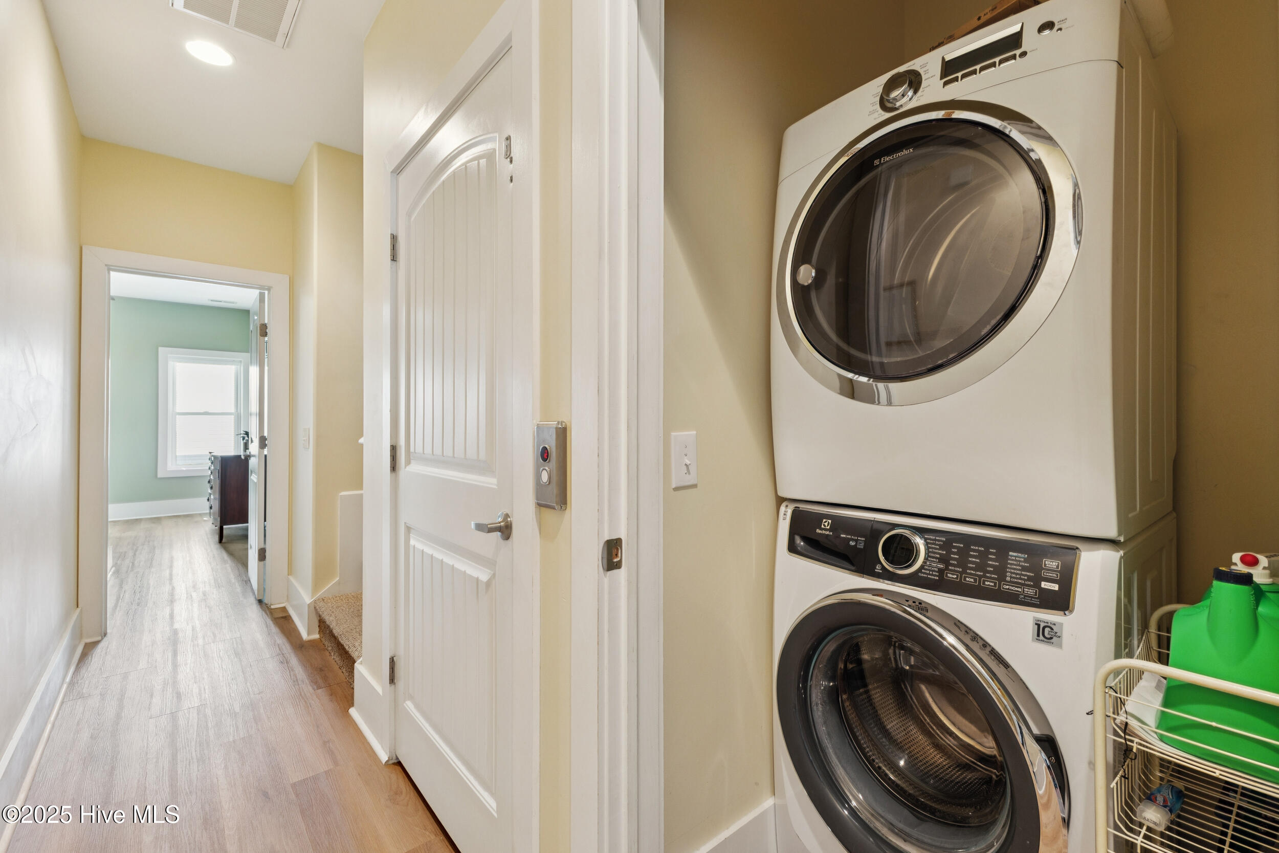 1605 Mackerel Lane, Unit 2