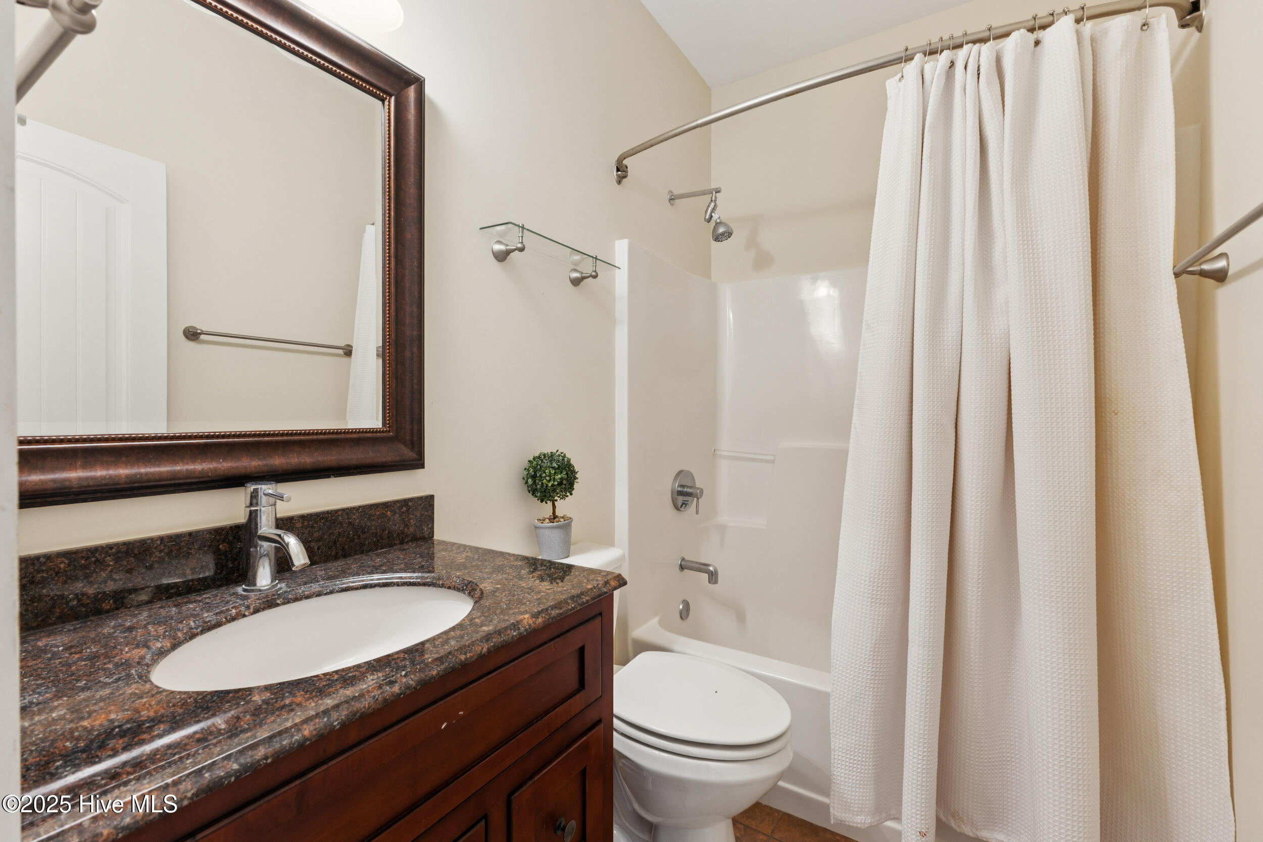 1605 Mackerel Lane, Unit 2