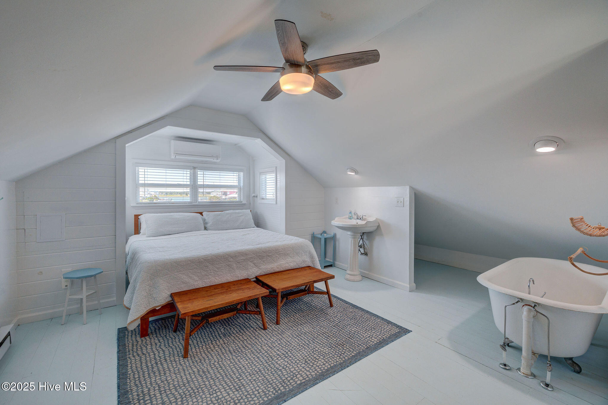 1904 Ocean Boulevard