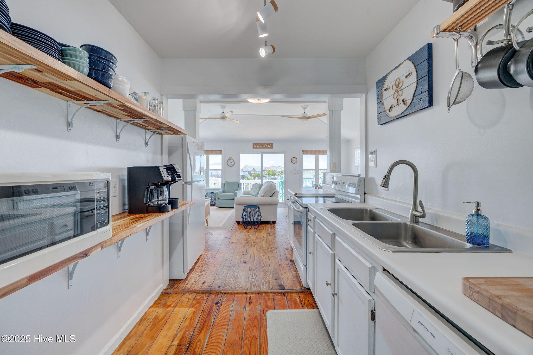 1904 Ocean Boulevard