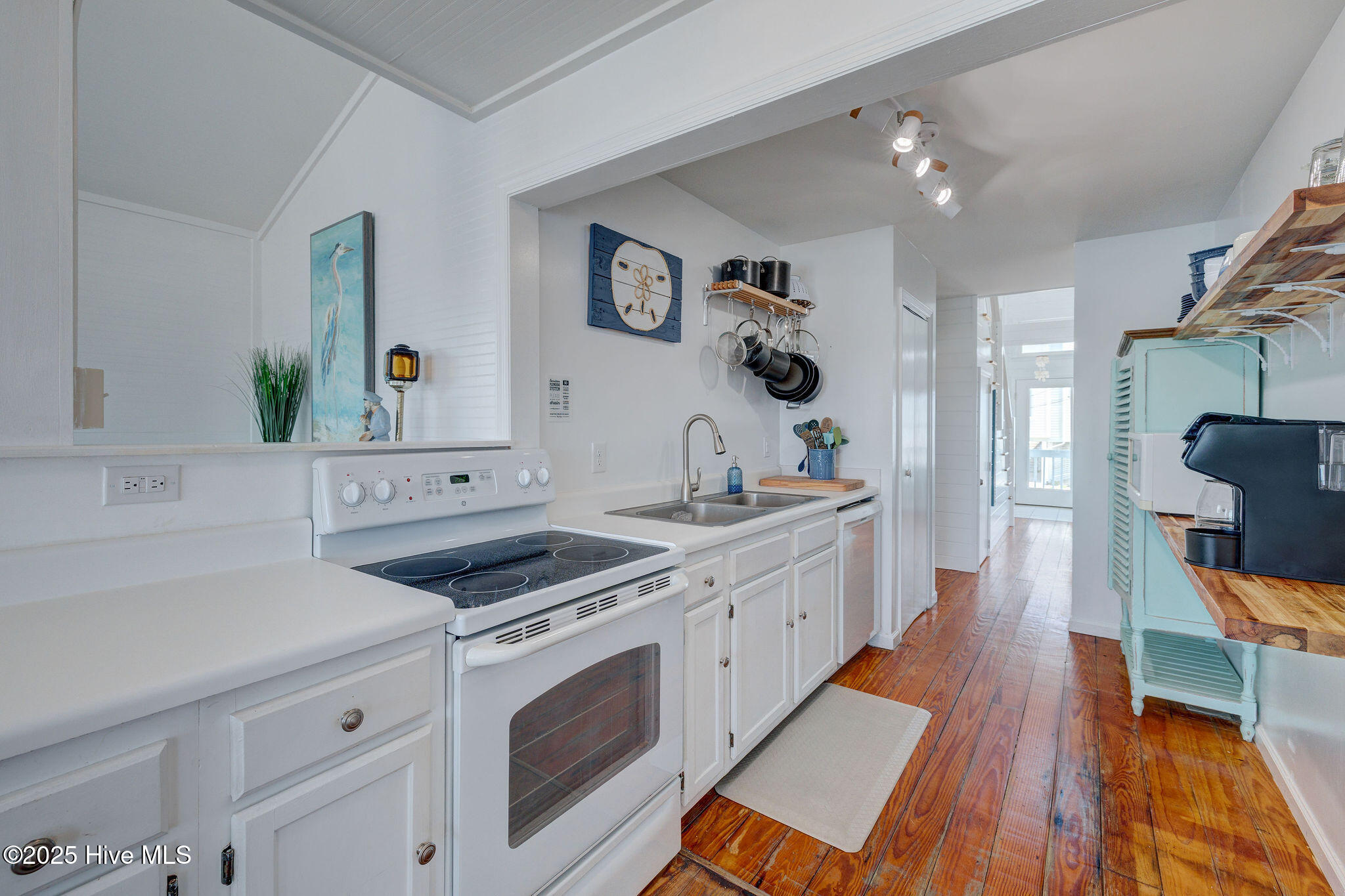 1904 Ocean Boulevard