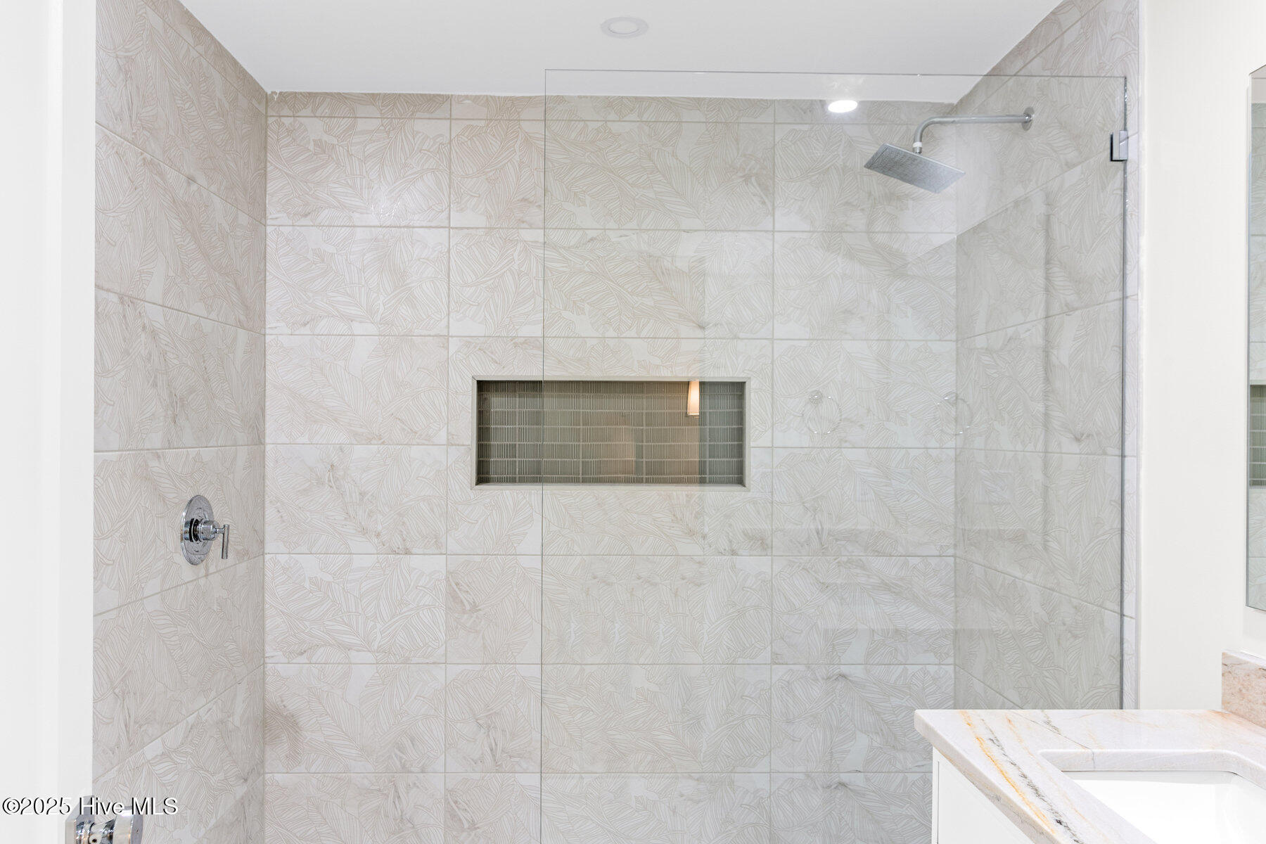 1800 Canal Drive, 309