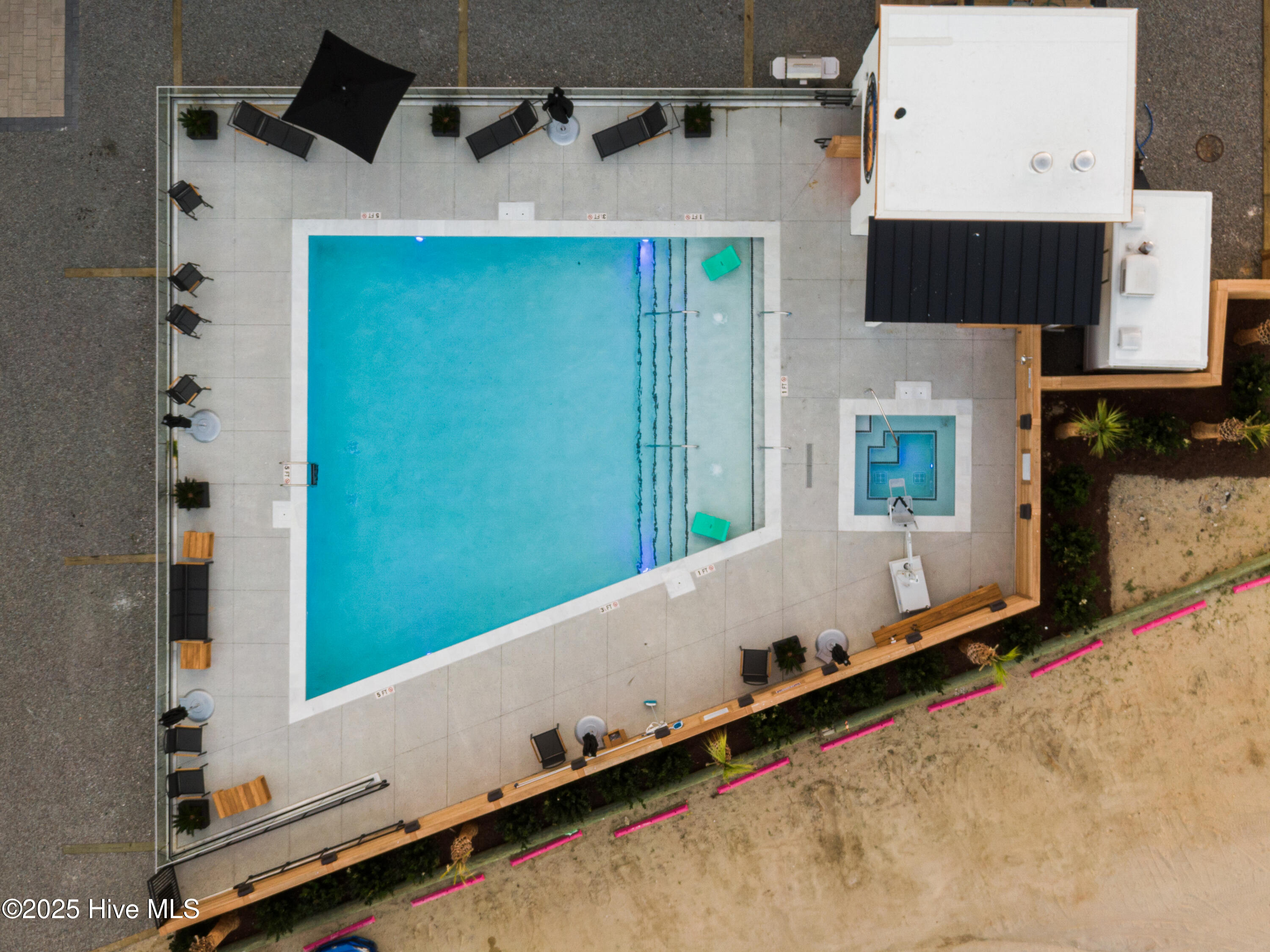 1800 Canal Drive, 309