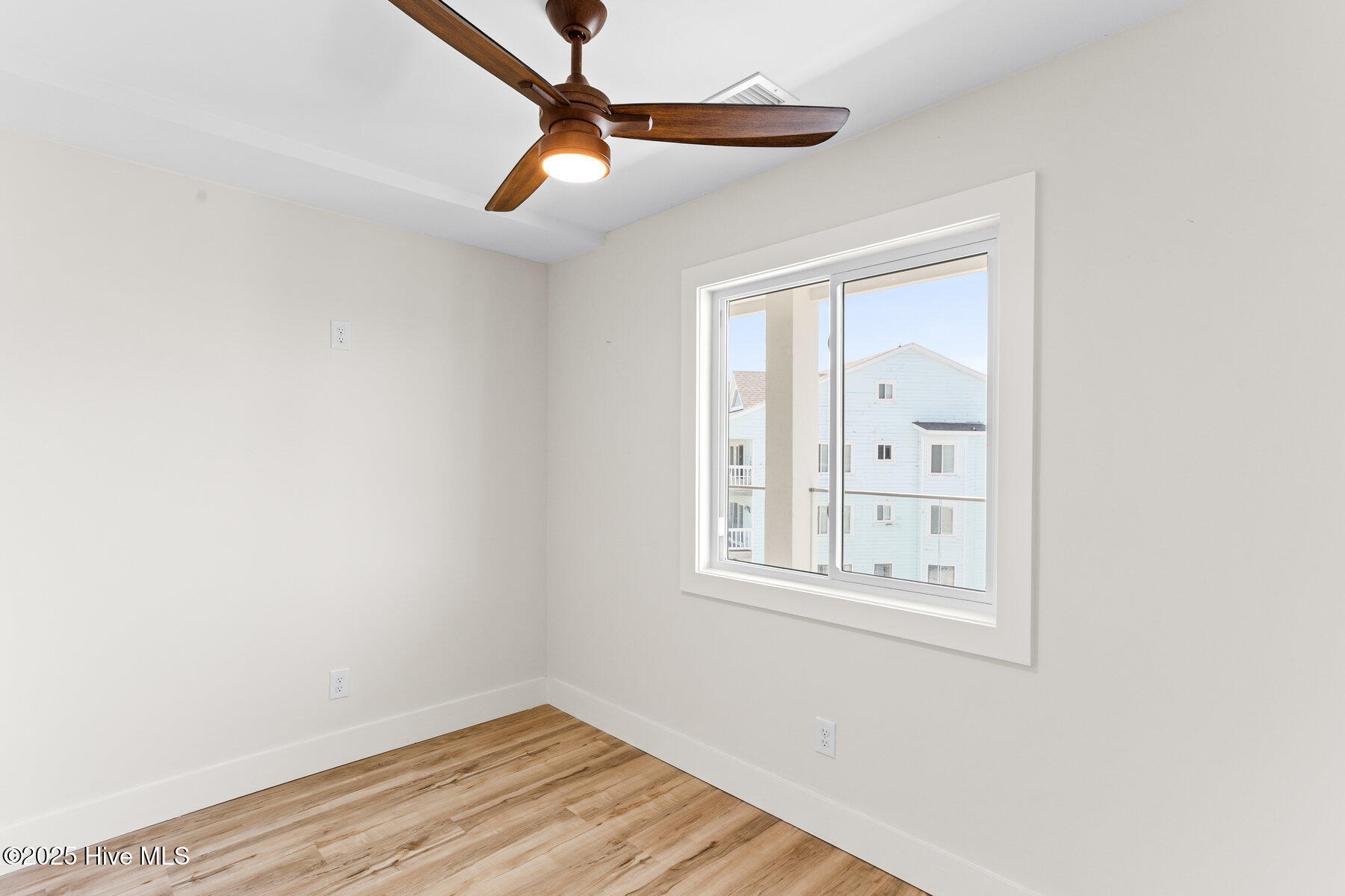 1800 Canal Drive, 309