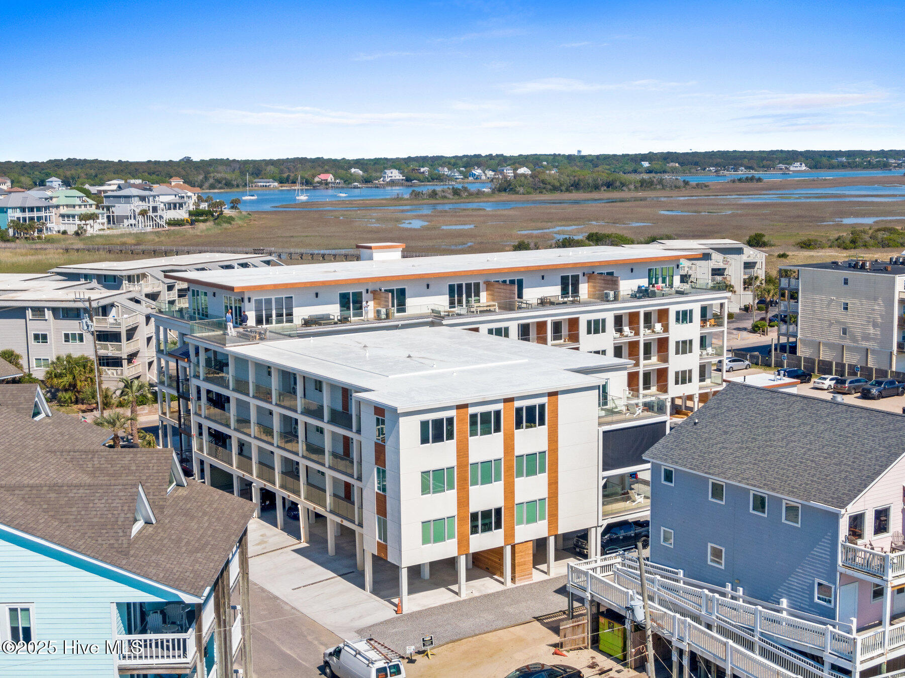 1800 Canal Drive, 309