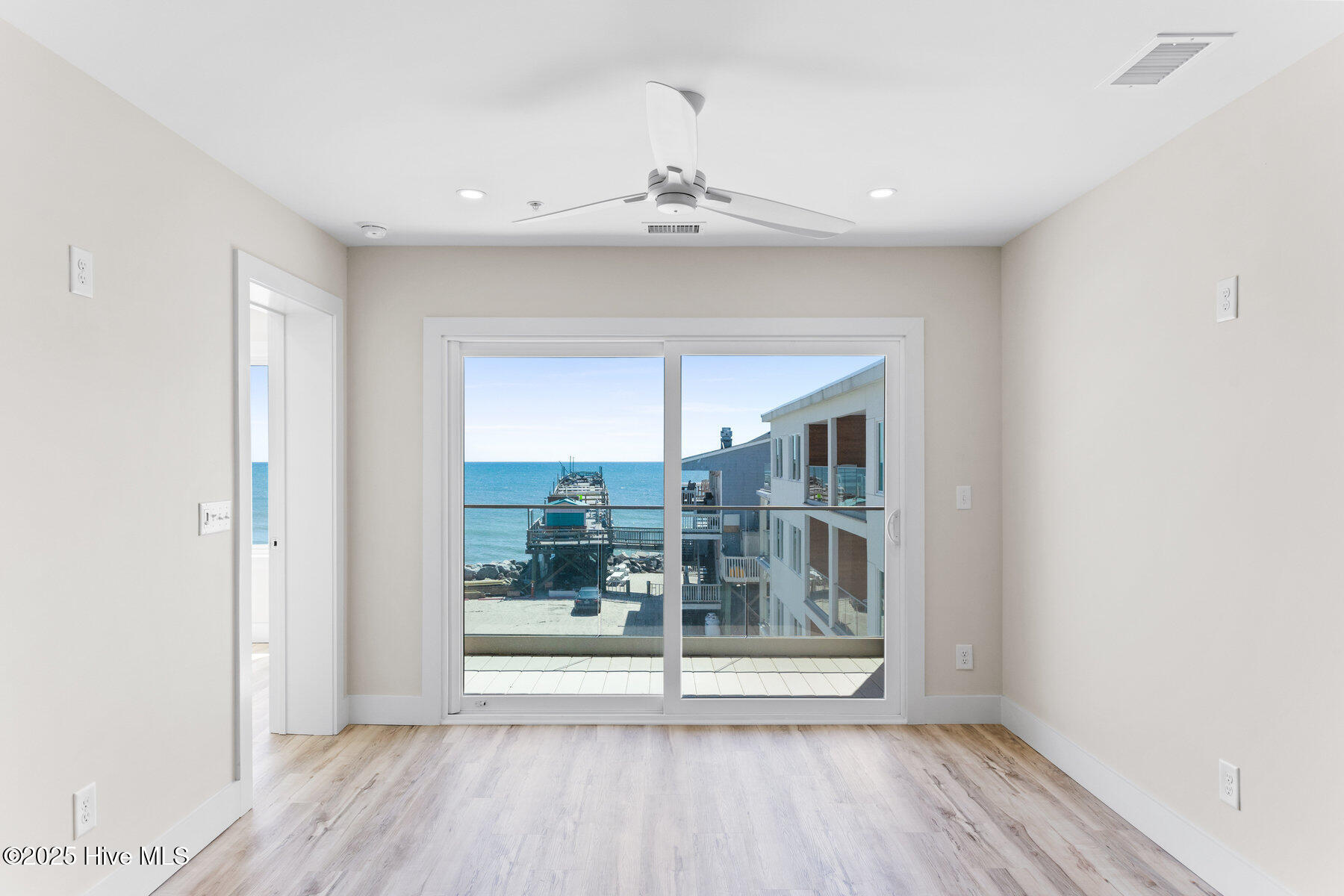 1800 Canal Drive, 306