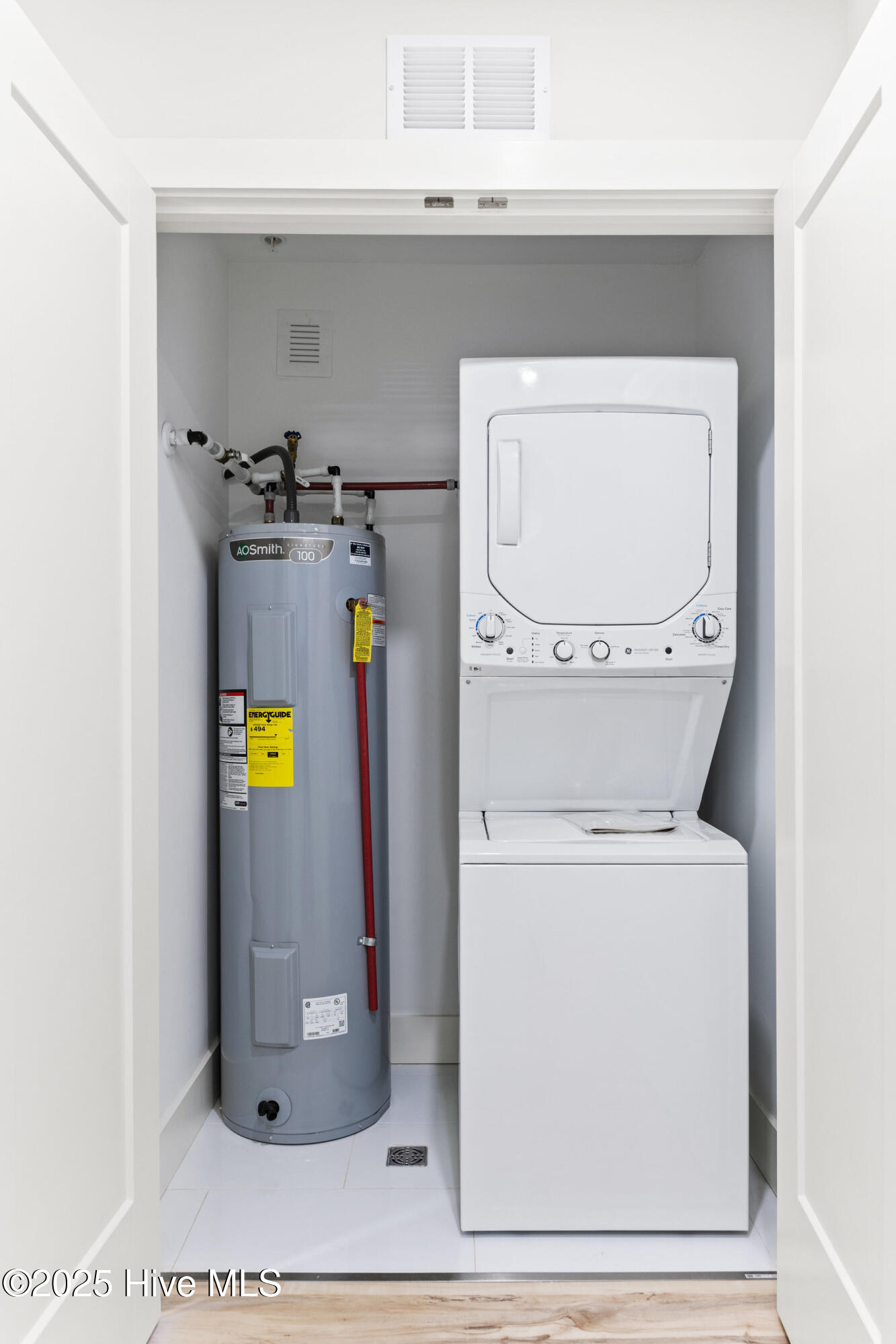 1800 Canal Drive, 306