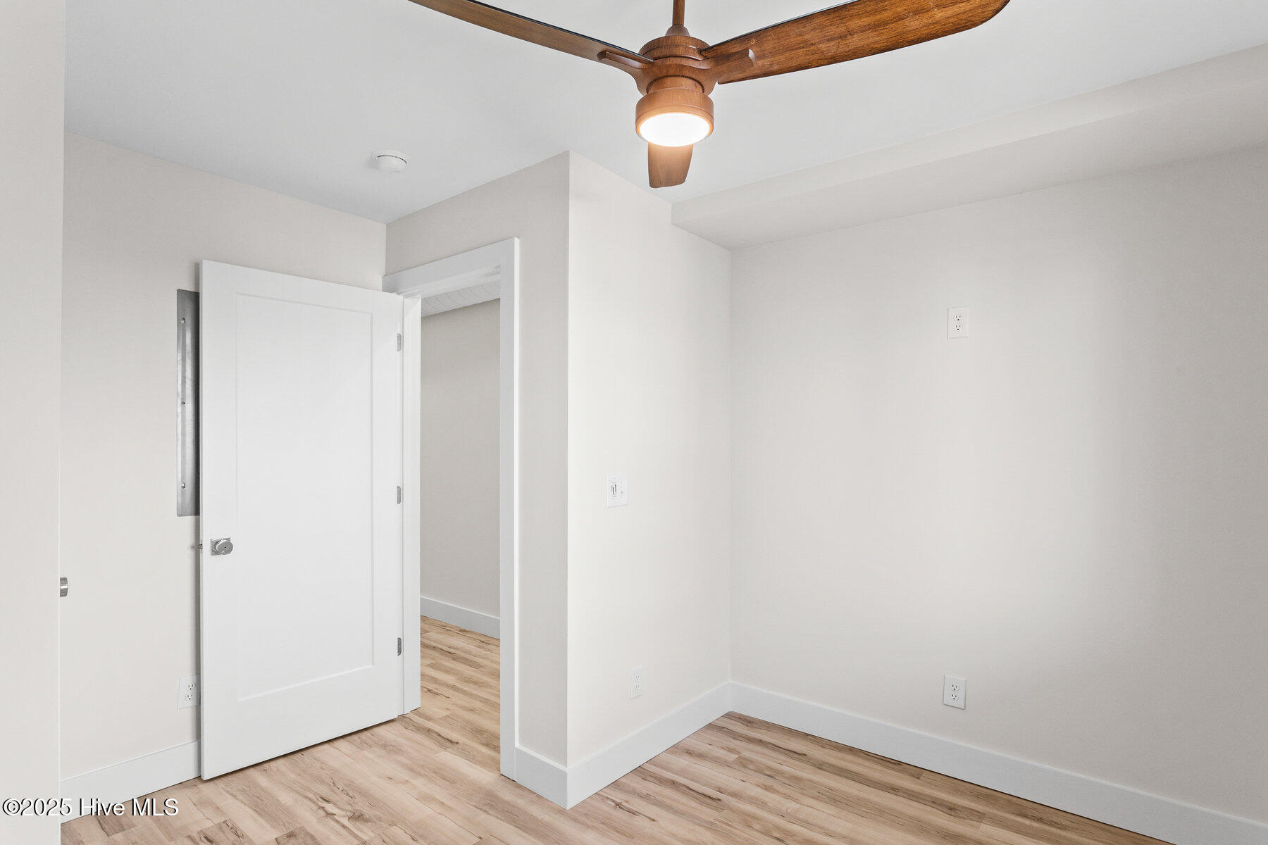 1800 Canal Drive, 209