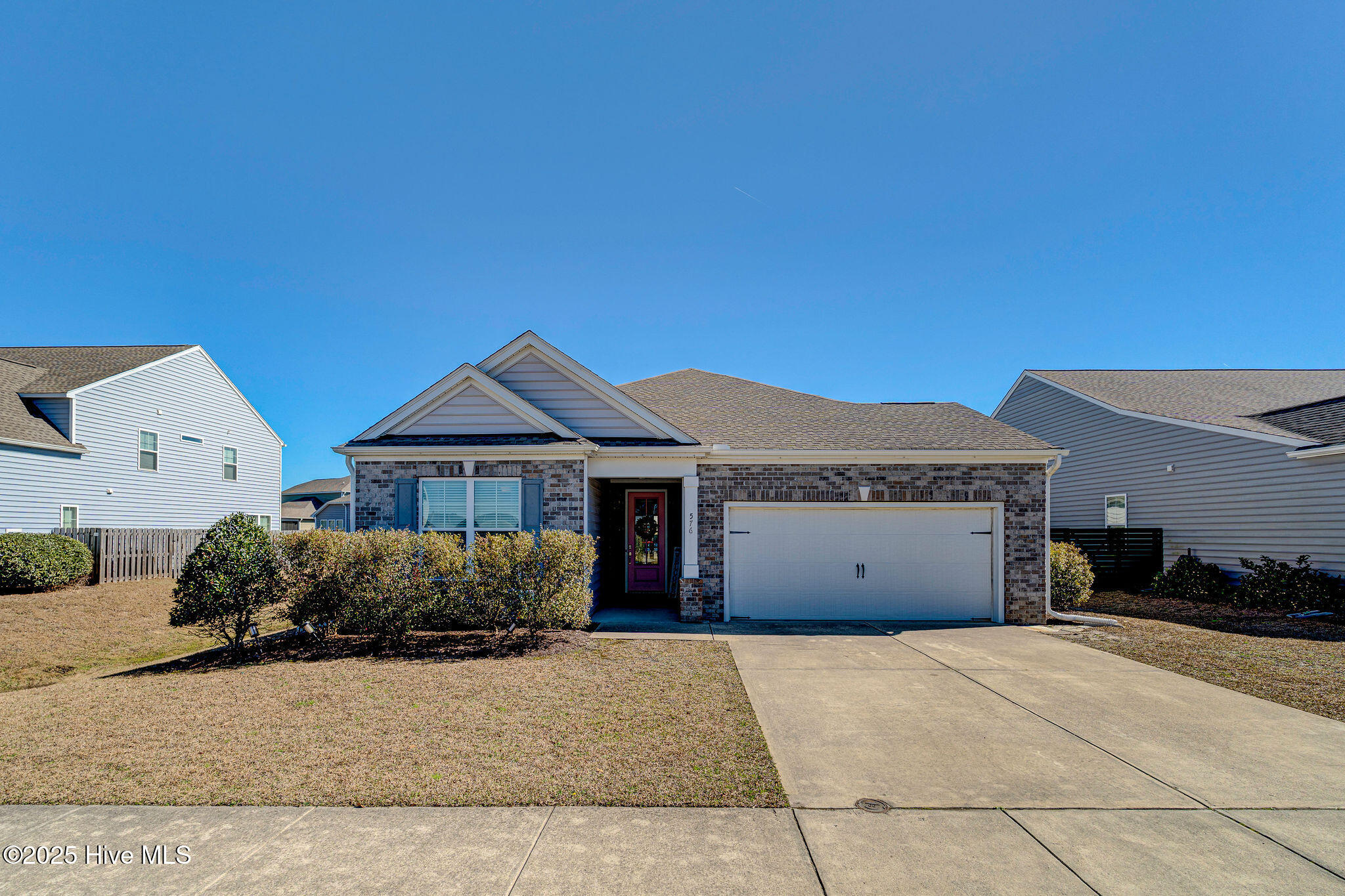576 Steele Loop