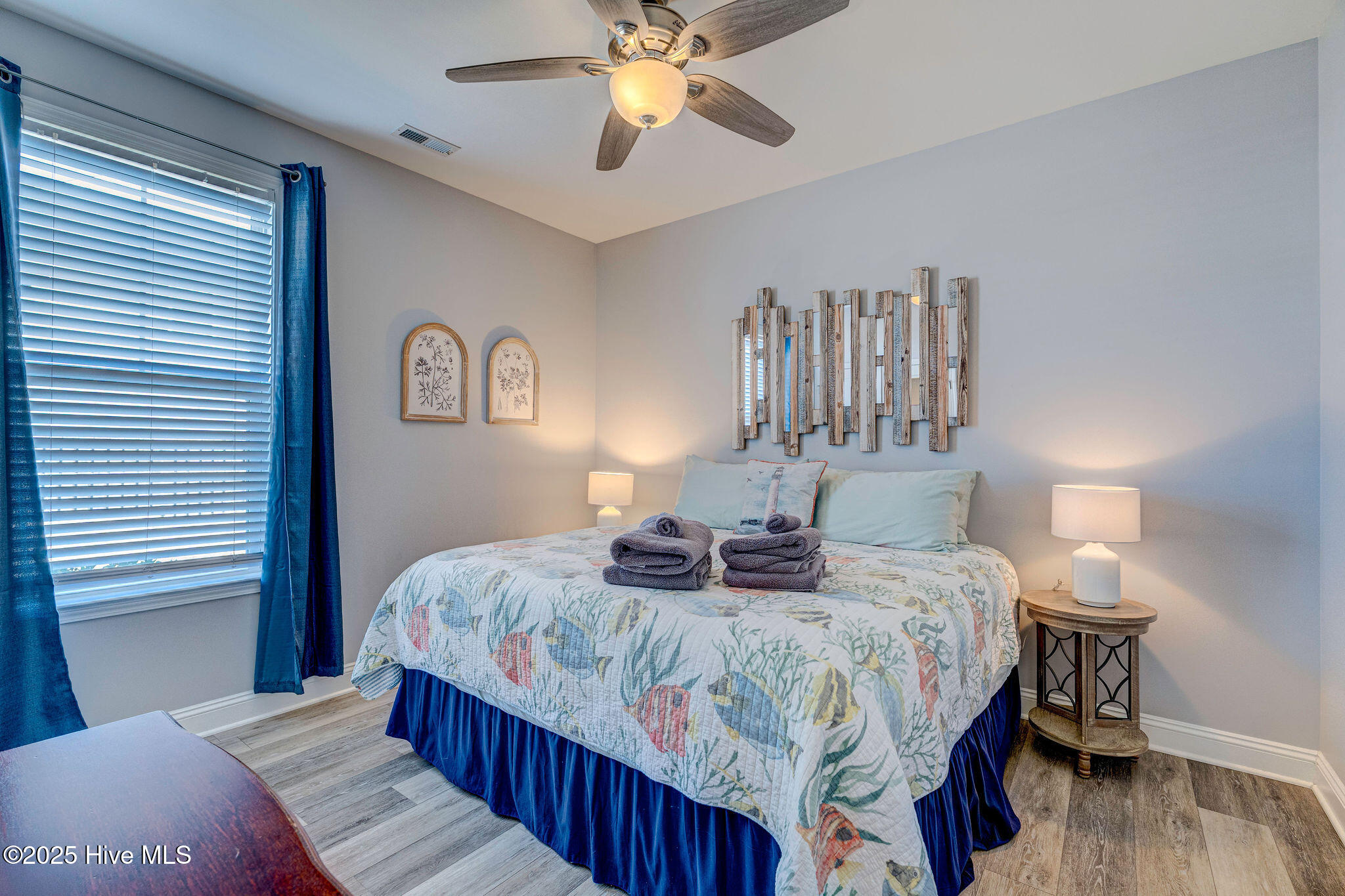 576 Steele Loop