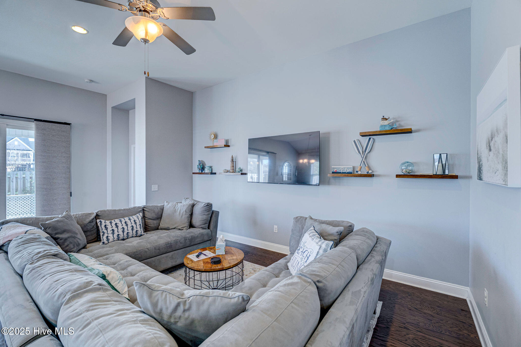 576 Steele Loop