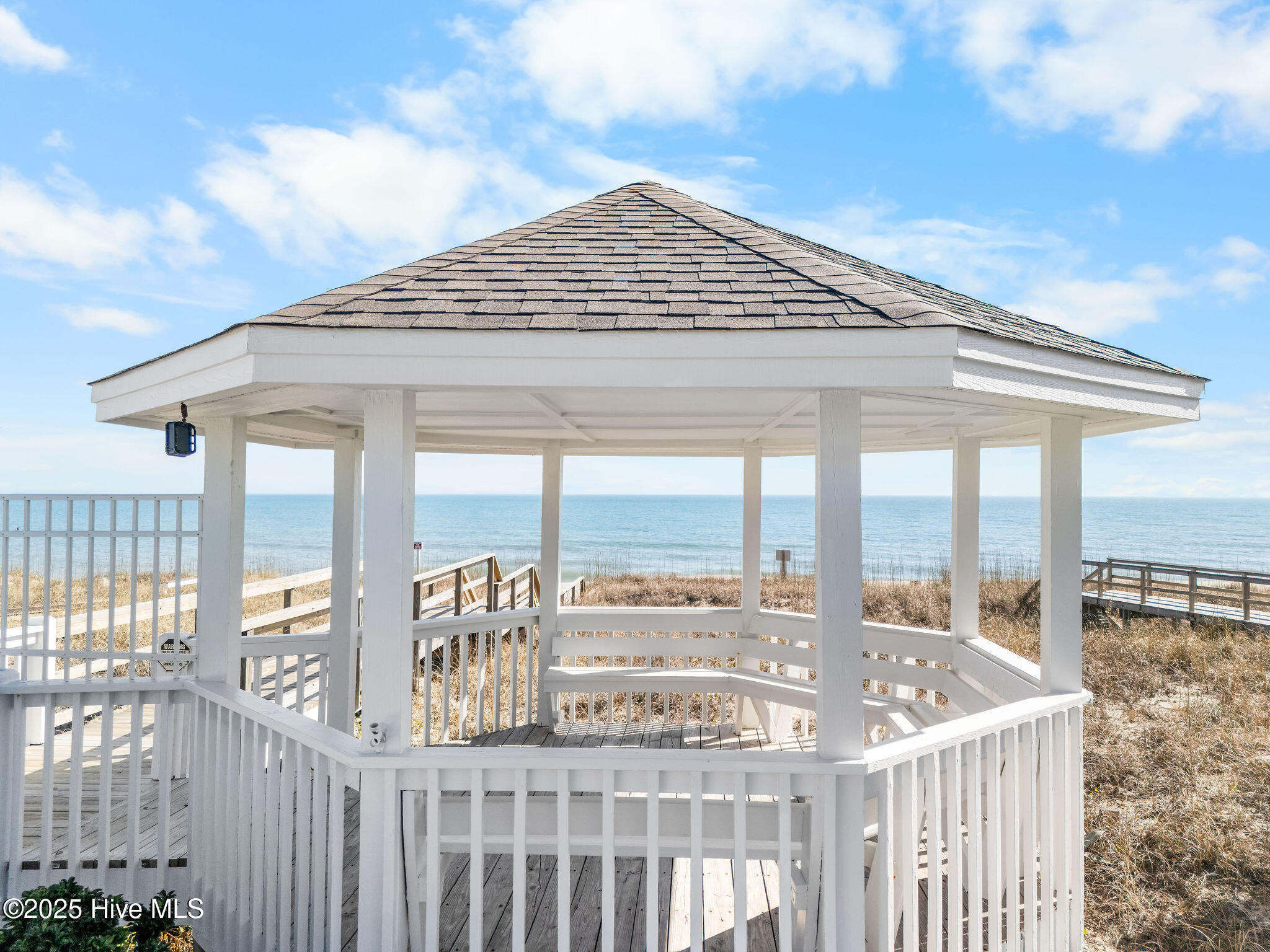 737 Fort Fisher Boulevard N