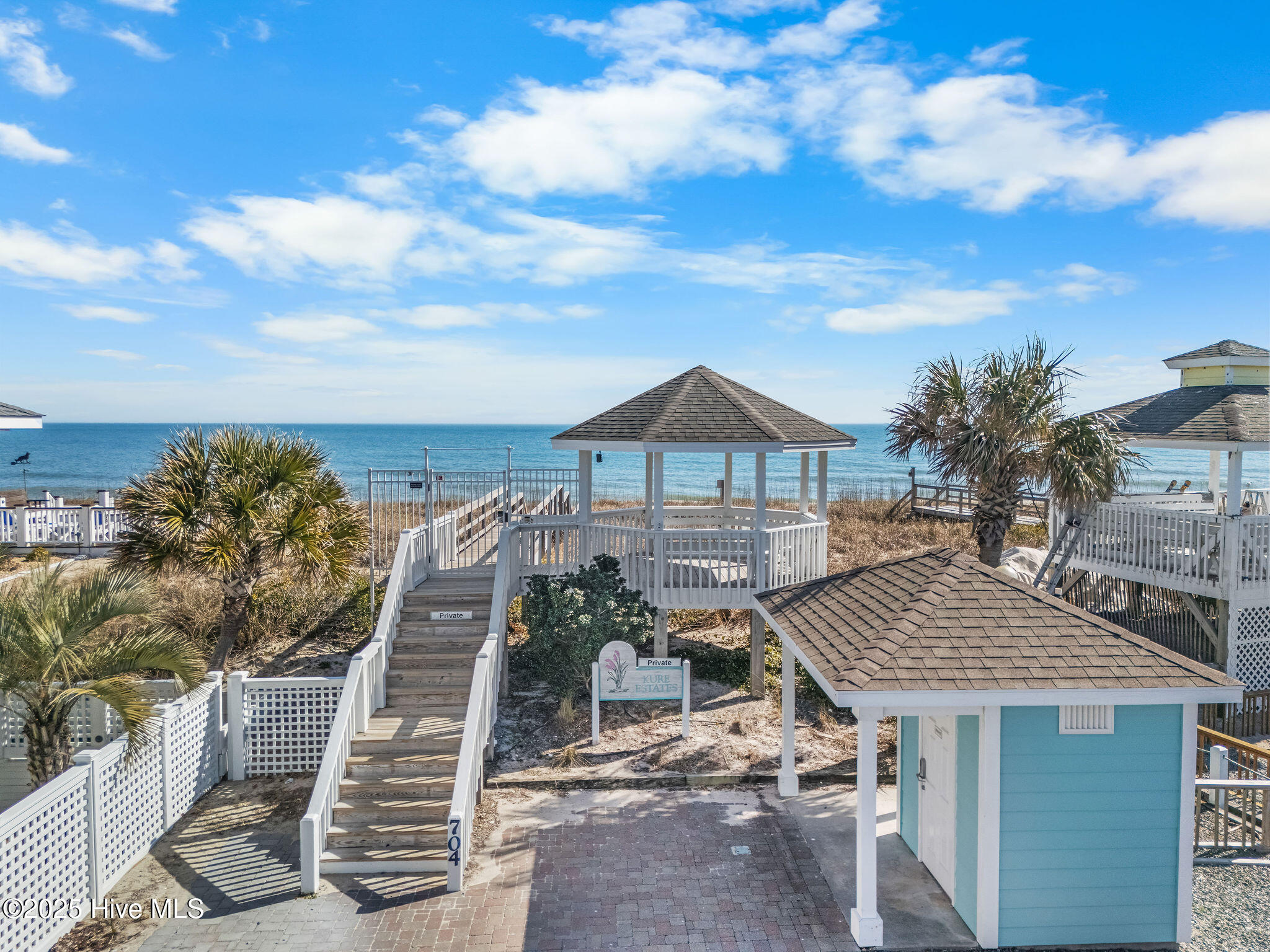 737 Fort Fisher Boulevard N