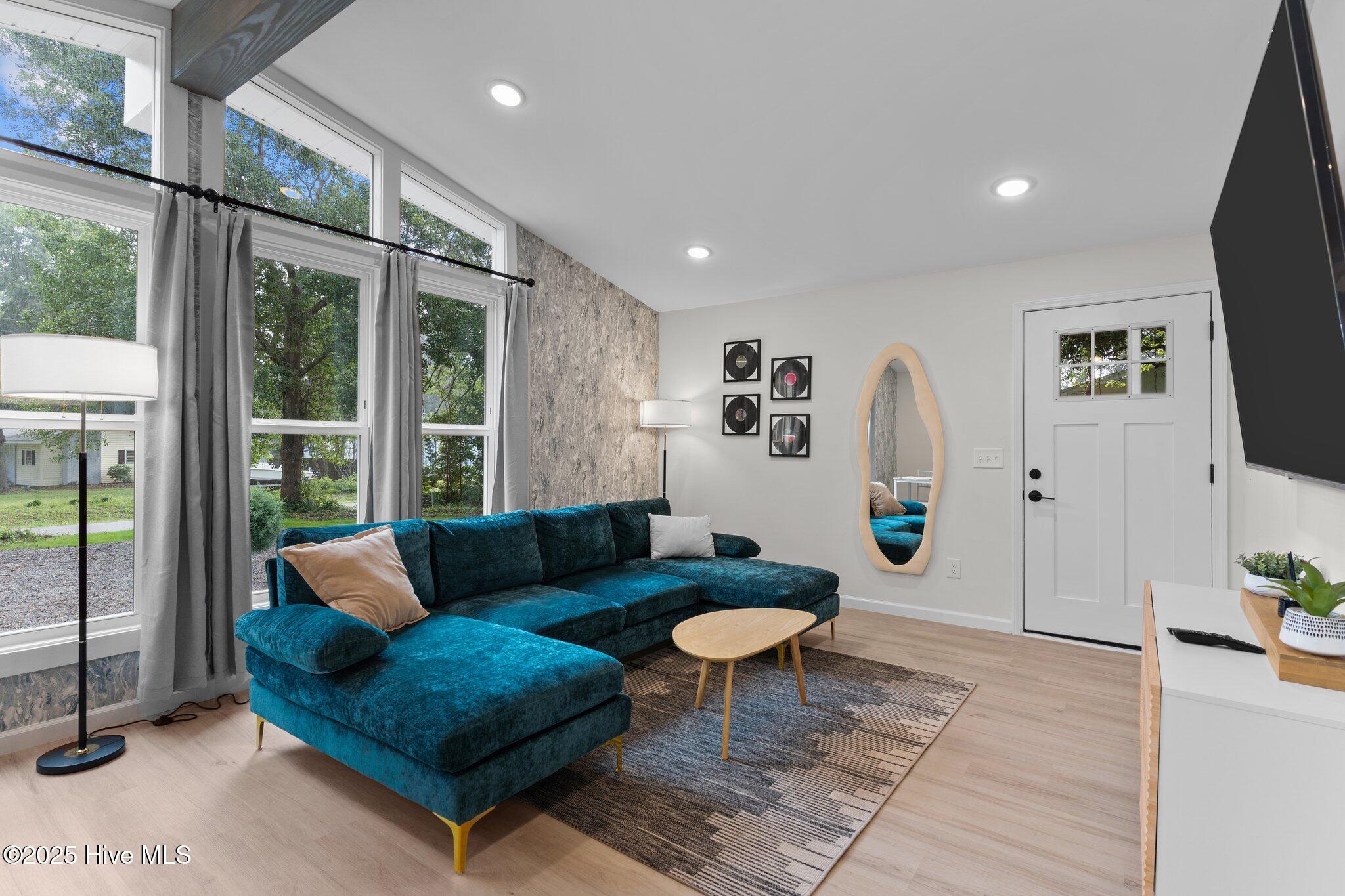 5302 Autumn Drive