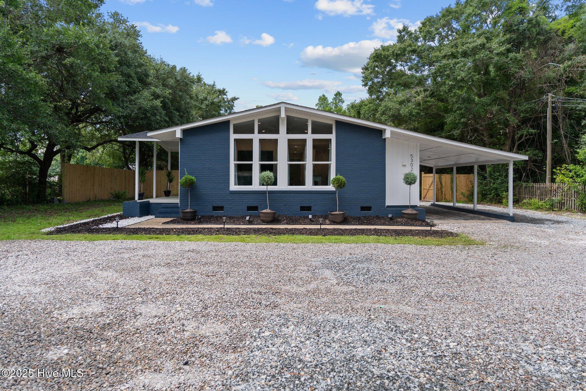 5302 Autumn Drive