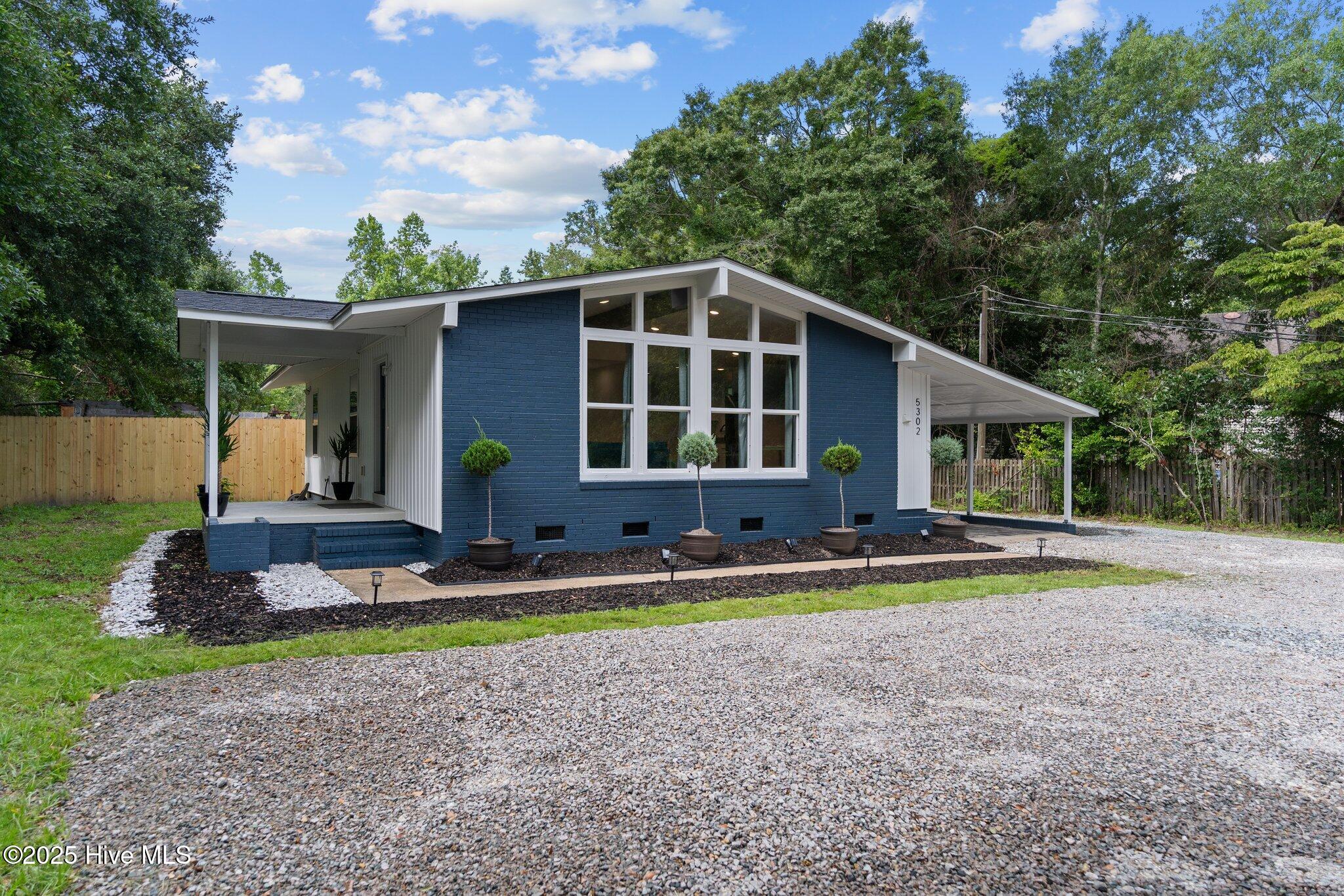 5302 Autumn Drive