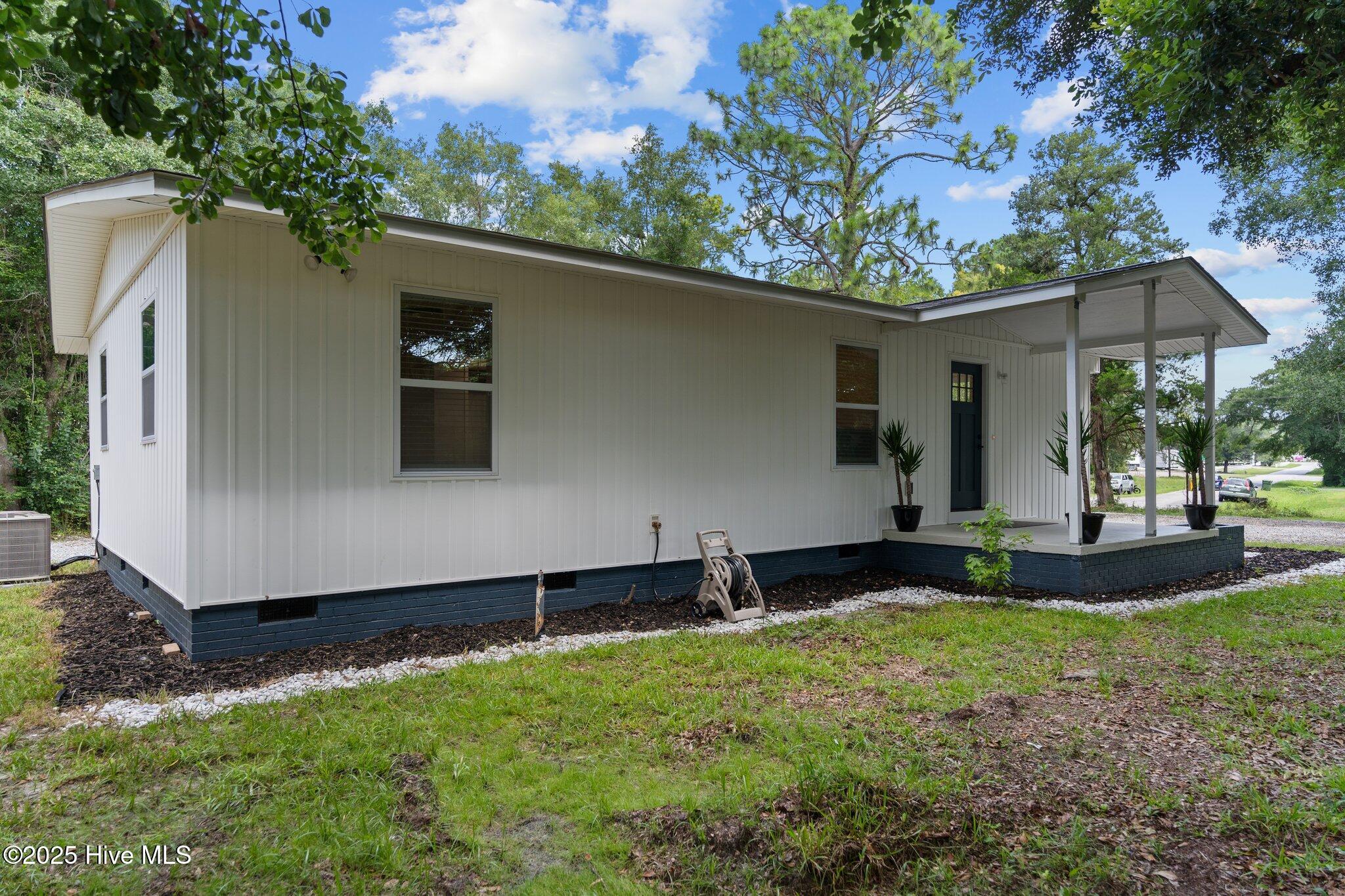 5302 Autumn Drive