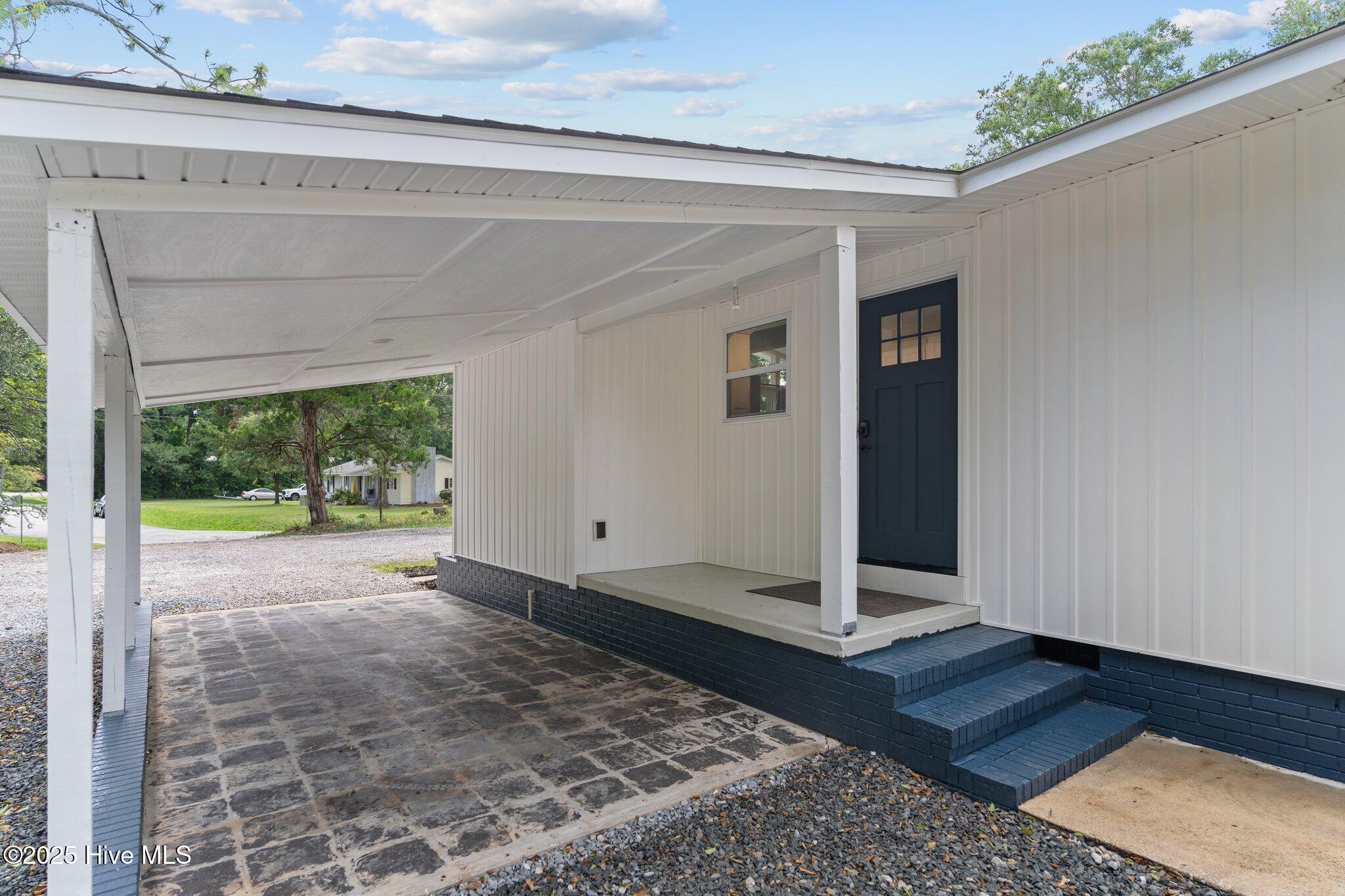 5302 Autumn Drive