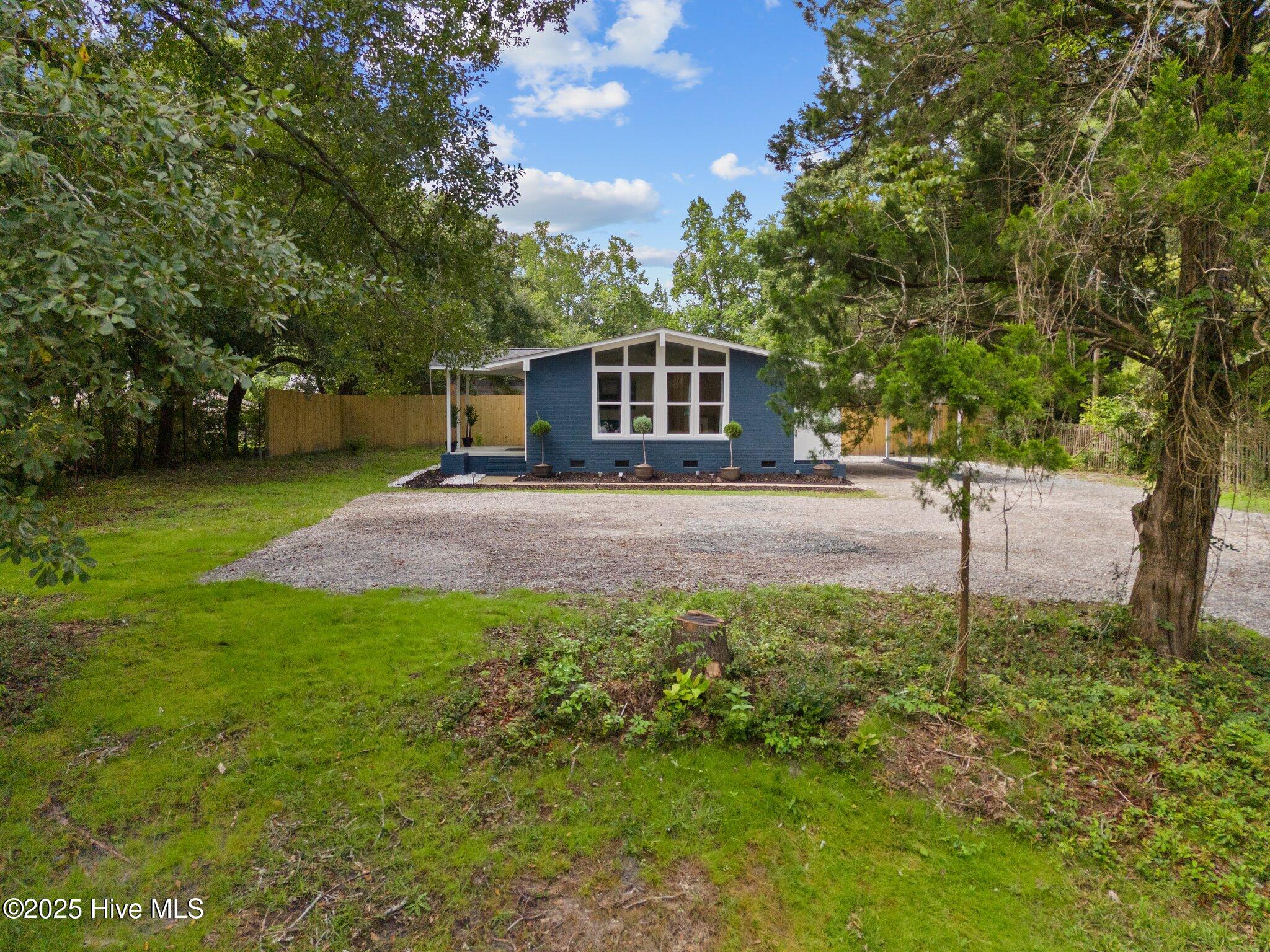 5302 Autumn Drive