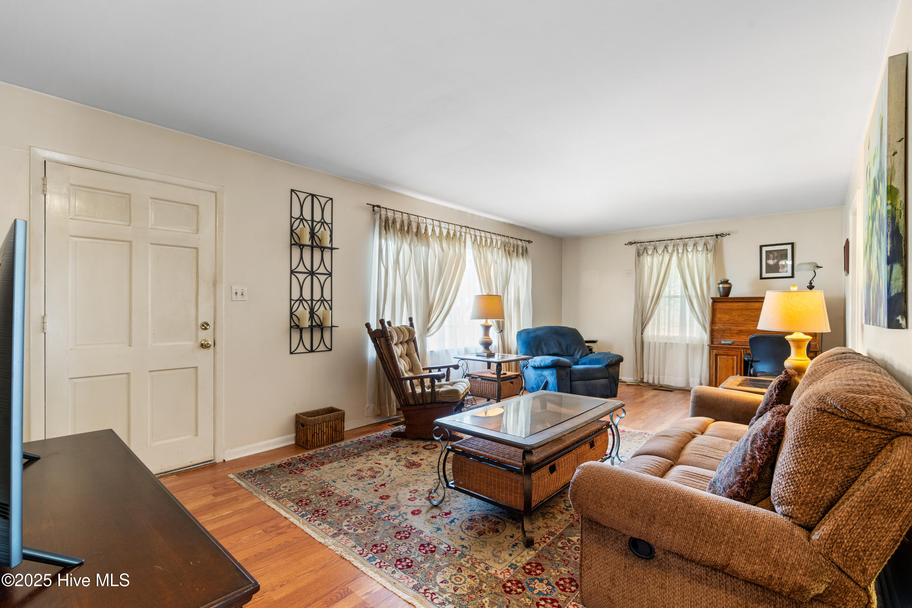 525 Mohican Trail