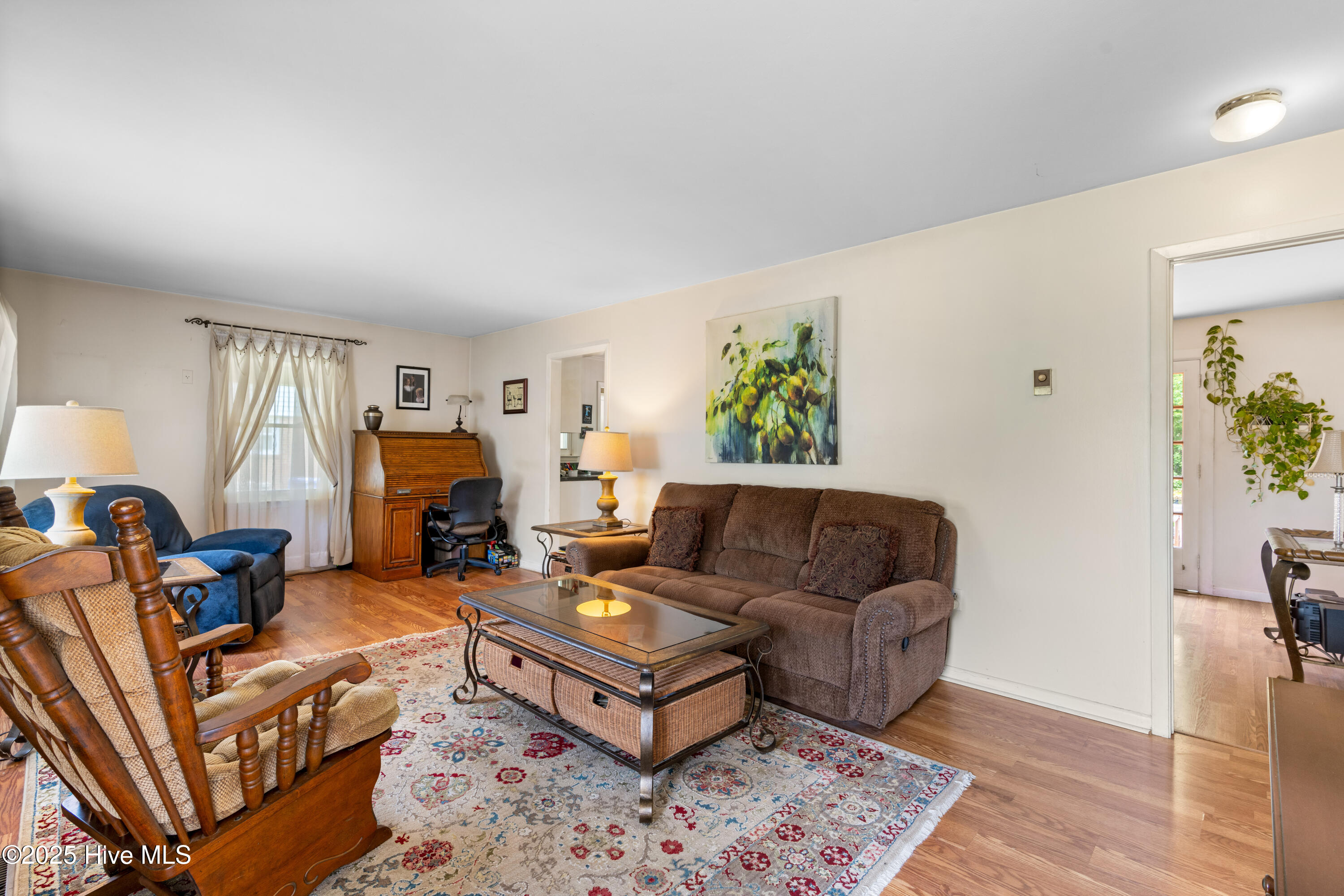525 Mohican Trail