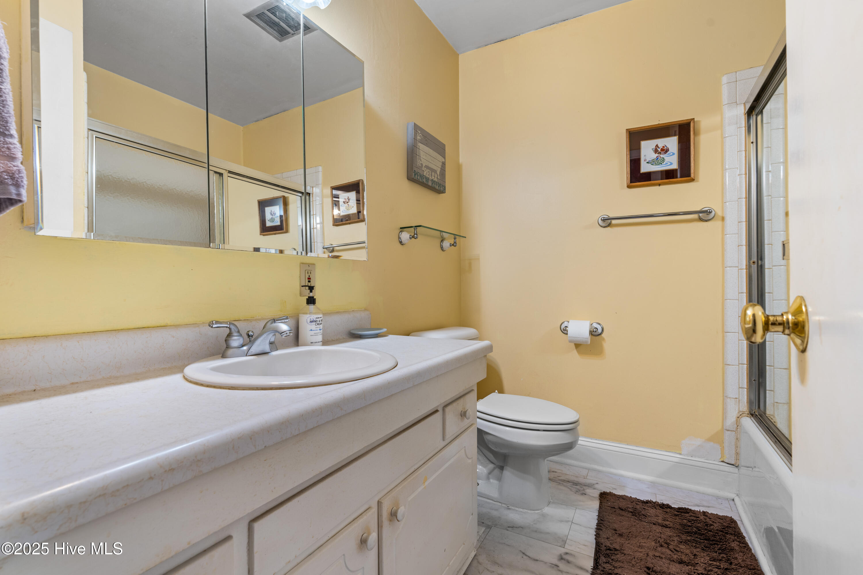 525 Mohican Trail