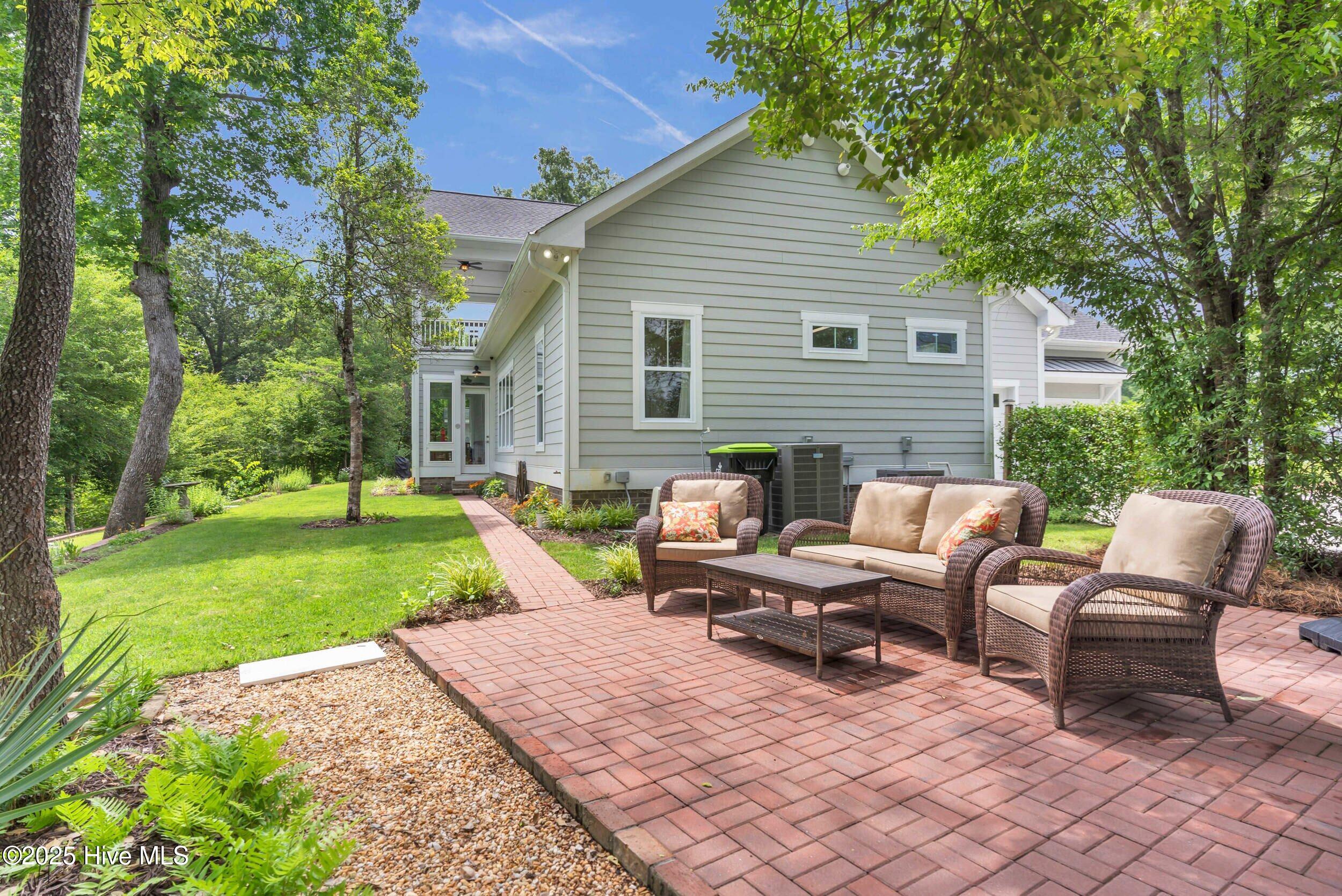 9722 Salty Apple Circle NE